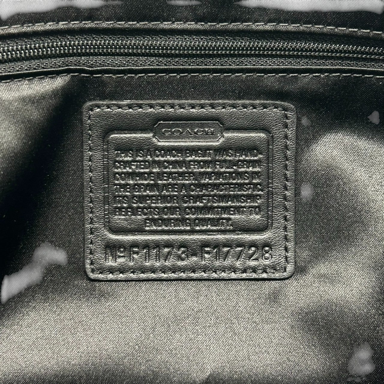 コーチ COACH トートバッグ F17728 ワンショルダー 肩掛け レディース パテントレザー エナメル オプアート シグネチャー エンボス ブラック 黒 A4収納可 大容量 通勤 通学 エレガント 自立可 クリーニング済み s2