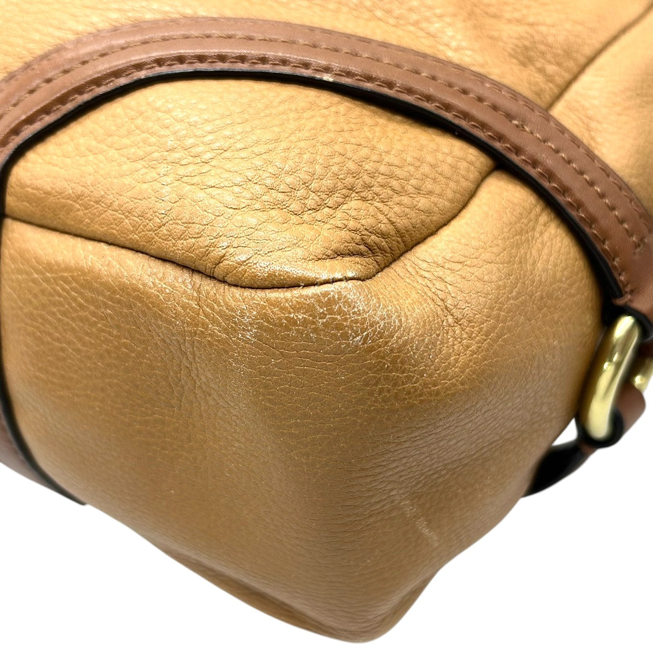 コーチ COACH マディソン レザー ショルダーバッグ 18901 本革 レディース ホースアンドキャリッジ 馬車ロゴ キャメル ブラウン 大容量 A4収納可 通勤 通学 エレガント クリーニング済み s2