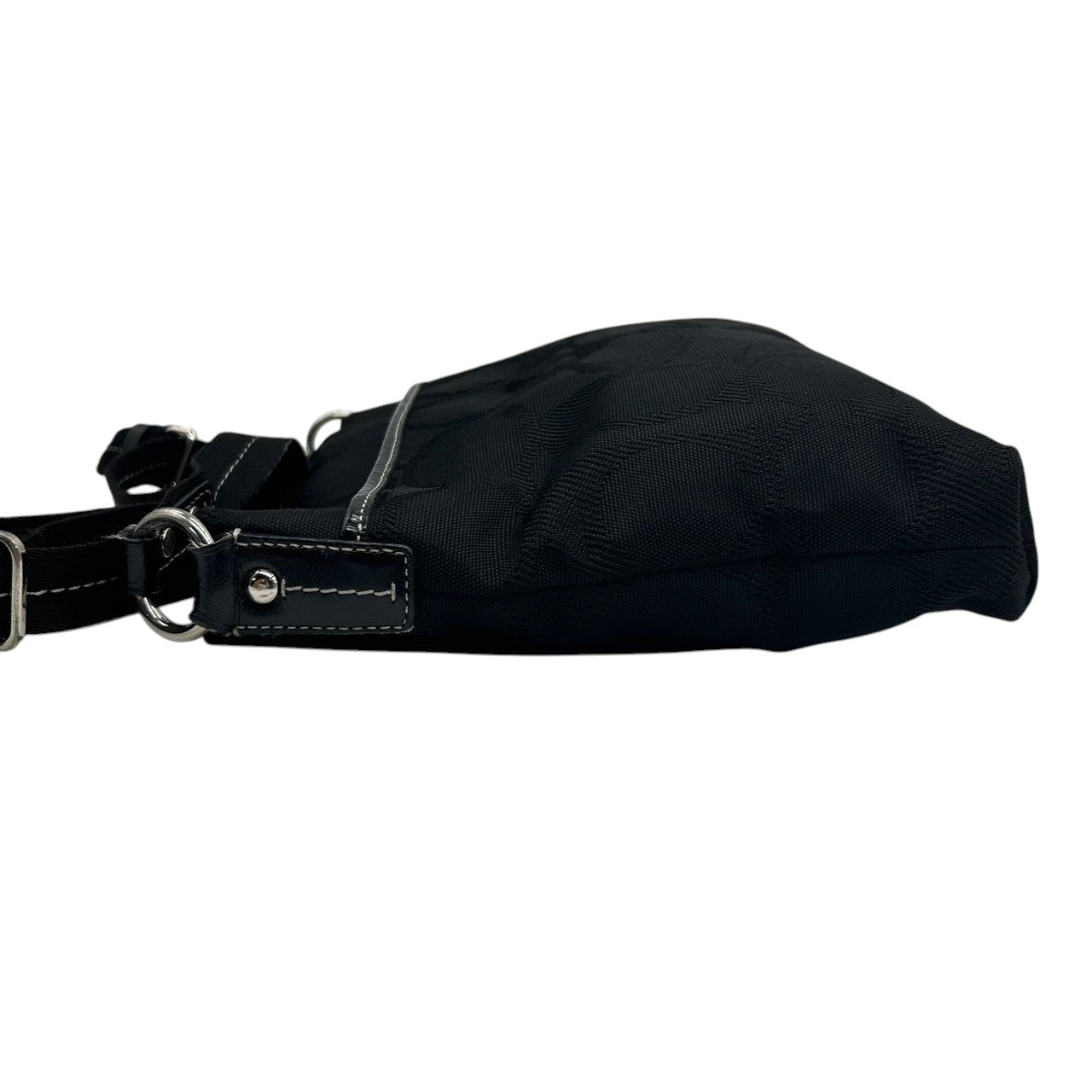 【美品】コーチ COACH オプアート ショルダーバッグ F14872 クロスボディバッグ 斜め掛け可 レディース メンズ ユニセックス キャンバス パテントレザー ブラック 軽量 スタイリッシュデザイン 通勤 通学 クリーニング済み s35