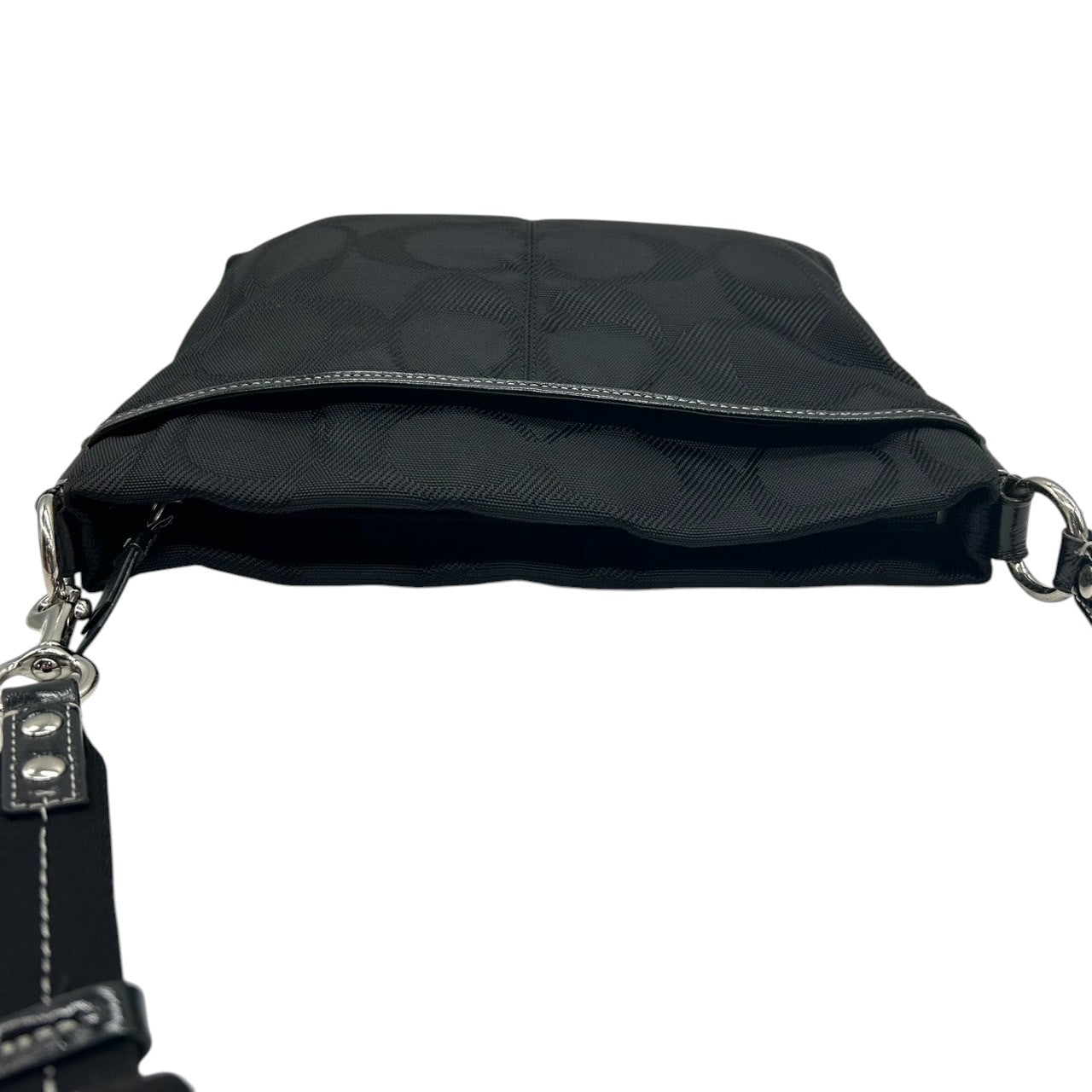 【美品】コーチ COACH オプアート ショルダーバッグ F14872 クロスボディバッグ 斜め掛け可 レディース メンズ ユニセックス キャンバス パテントレザー ブラック 軽量 スタイリッシュデザイン 通勤 通学 クリーニング済み s35