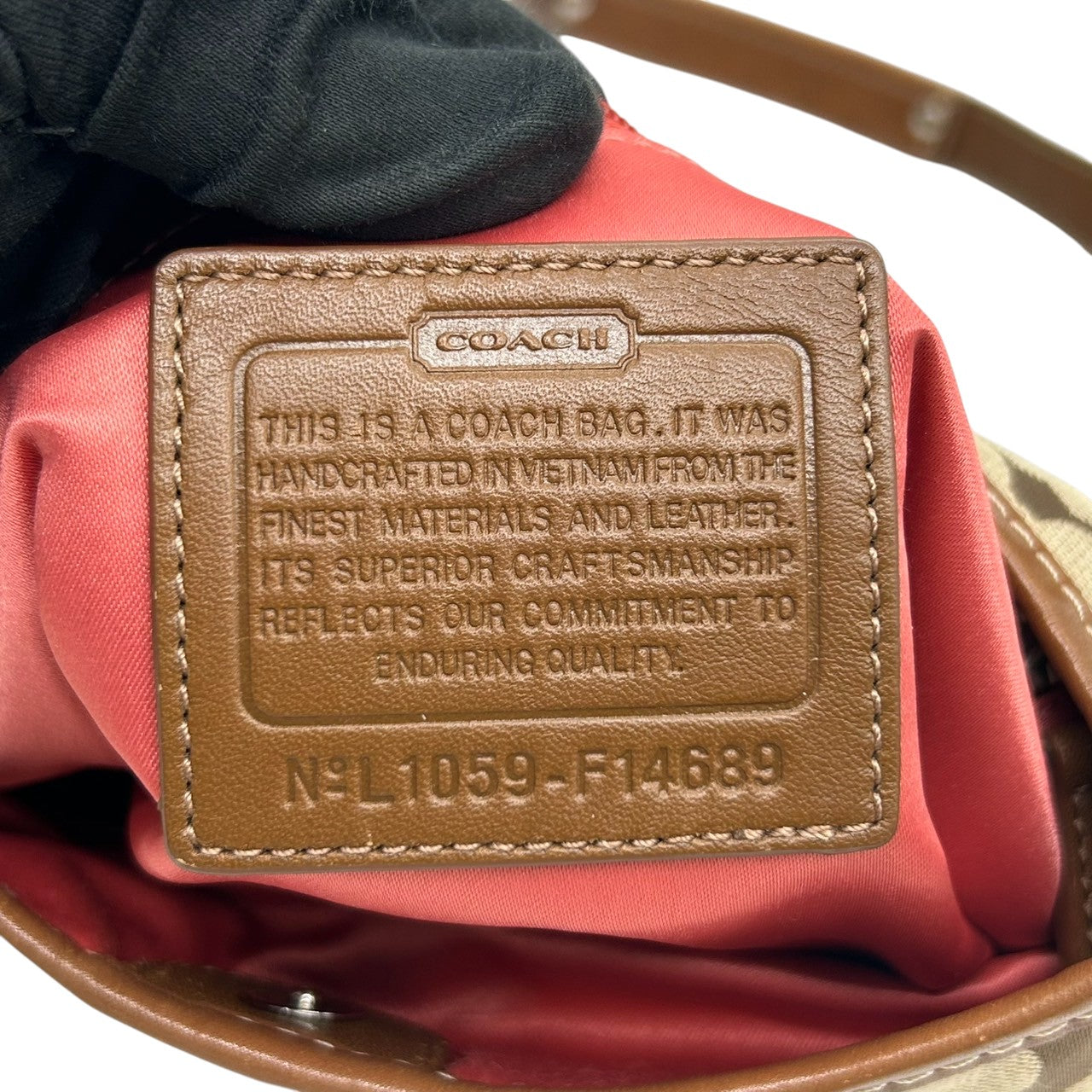 【美品】コーチ COACH シグネチャー ショルダーバッグ F14689 クロスボディバッグ 斜め掛け可 レディース キャンバス レザー ブラウン ベージュ 軽量 通勤 通学 クラシックデザイン エレガント クリーニング済み s64