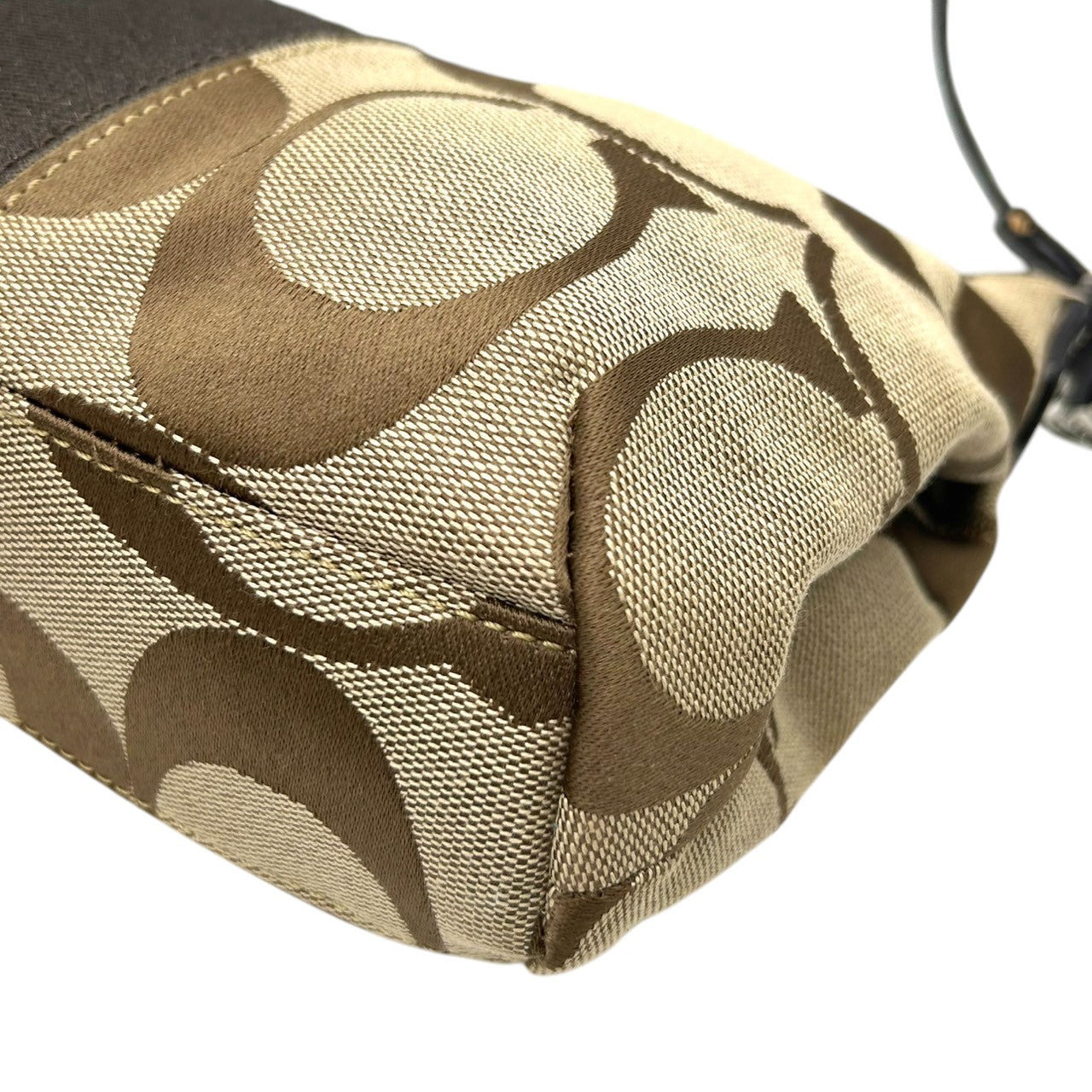 【極美品】コーチ COACH 2WAY ハンドバッグ F19218 ショルダーバッグ シグネチャー レディース キャンバス レザー ブラウン ベージュ ワンショルダー 斜め掛け可 クロスボディ ホーボーバッグ エレガント クリーニング済み s64