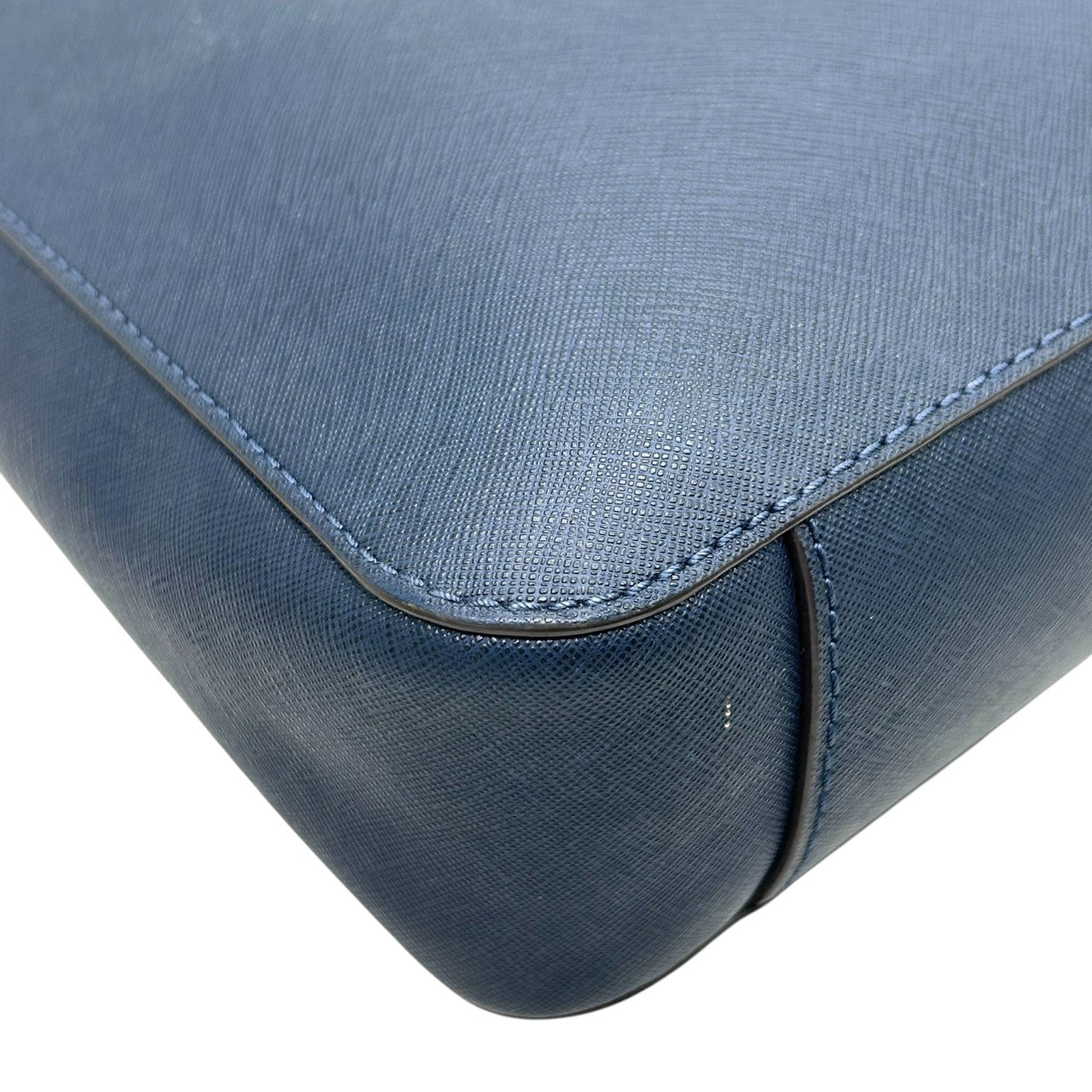 【MICHAEL KORS】マイケルコース ショルダーバッグ ワンショルダー 斜め掛け可 クロスボディ PVC レザー サフィアーノ ブルー ネイビー系 シルバー金具 ロゴチャーム付き レディース エレガント カジュアル 人気モデル クリーニング済み E8