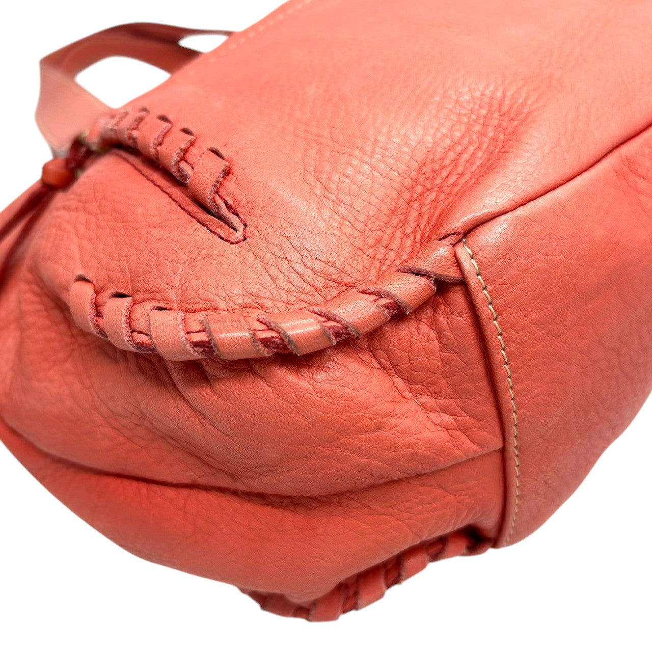 【美品】キタムラ Kitamura ハンドバッグ トートバッグ ワンショルダー Kロゴ 本革 レザー シボ革 ピンク コーラル系 ゴールド金具 レディース フェミニン エレガント 上品 お出かけ デイリーユース 人気モデル クリーニング済み s25