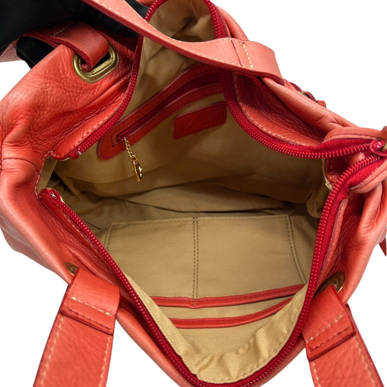 【美品】キタムラ Kitamura ハンドバッグ トートバッグ ワンショルダー Kロゴ 本革 レザー シボ革 ピンク コーラル系 ゴールド金具 レディース フェミニン エレガント 上品 お出かけ デイリーユース 人気モデル クリーニング済み s25