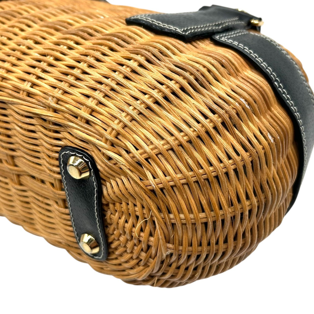 【Samantha Thavasa】サマンサタバサ かごバッグ ハンドバッグ バスケット ストロー ラタン レザー切替 ブラック ブラウン ゴールド金具 巾着タイプ ドット柄ライナー レディース 夏 サマーバッグ カジュアル 可愛い クリーニング済み J