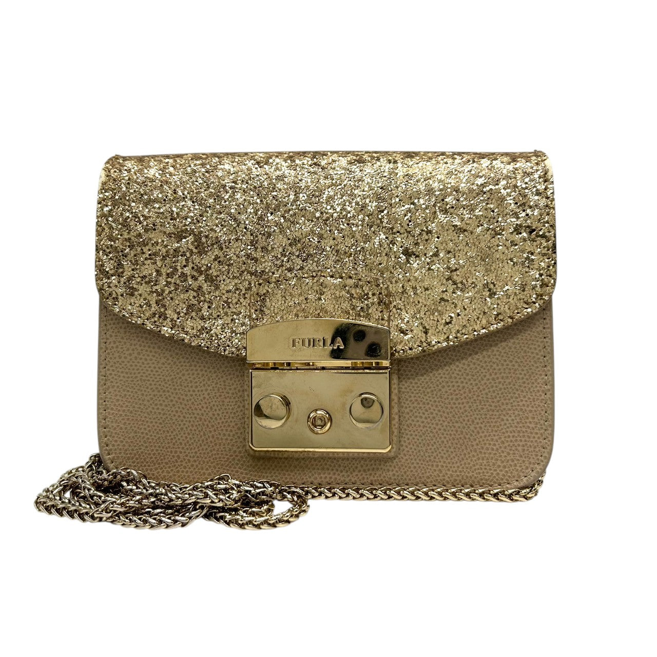 【美品】FURLA フルラ メトロポリス チェーンショルダーバッグ ミニバッグ ポシェット 斜め掛け可 自立可 レザー グリッター ラメ ベージュ ゴールド イタリア製 レディース パーティー エレガント 人気モデル クリーニング済み s63