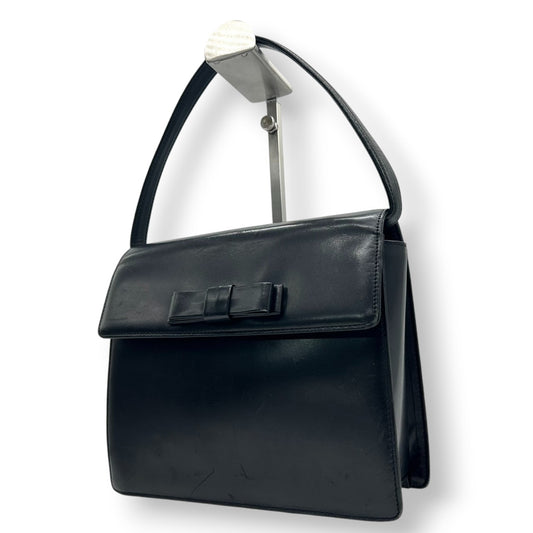 【CHARLES JOURDAN】シャルルジョルダン ハンドバッグ トップハンドル 自立可 本革 レザー ブラック 黒 リボンモチーフ フラップ フォーマルバッグ パーティー ヴィンテージ クラシック エレガント レディース クリーニング済み s61