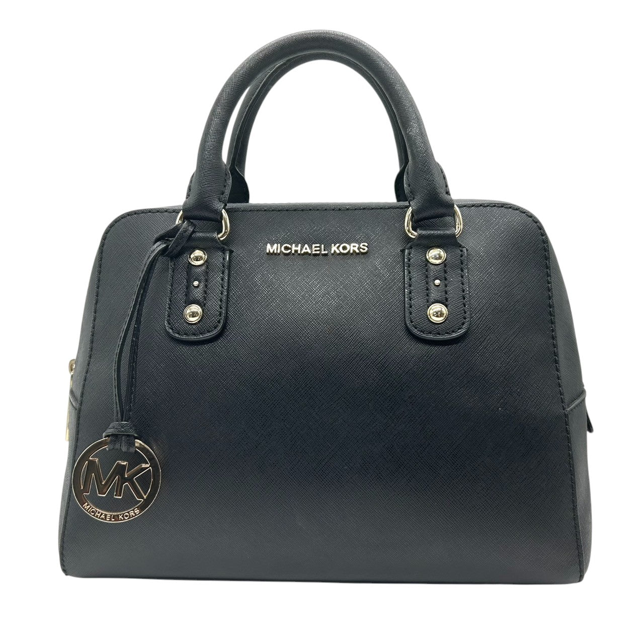 【美品】MICHAEL KORS マイケルコース ハンドバッグ サッチェルバッグ ドーム型 自立可 PVC サフィアーノレザー ブラック ゴールド金具 MKロゴチャーム レディース エレガント ビジネス 人気モデル クリーニング済み s56