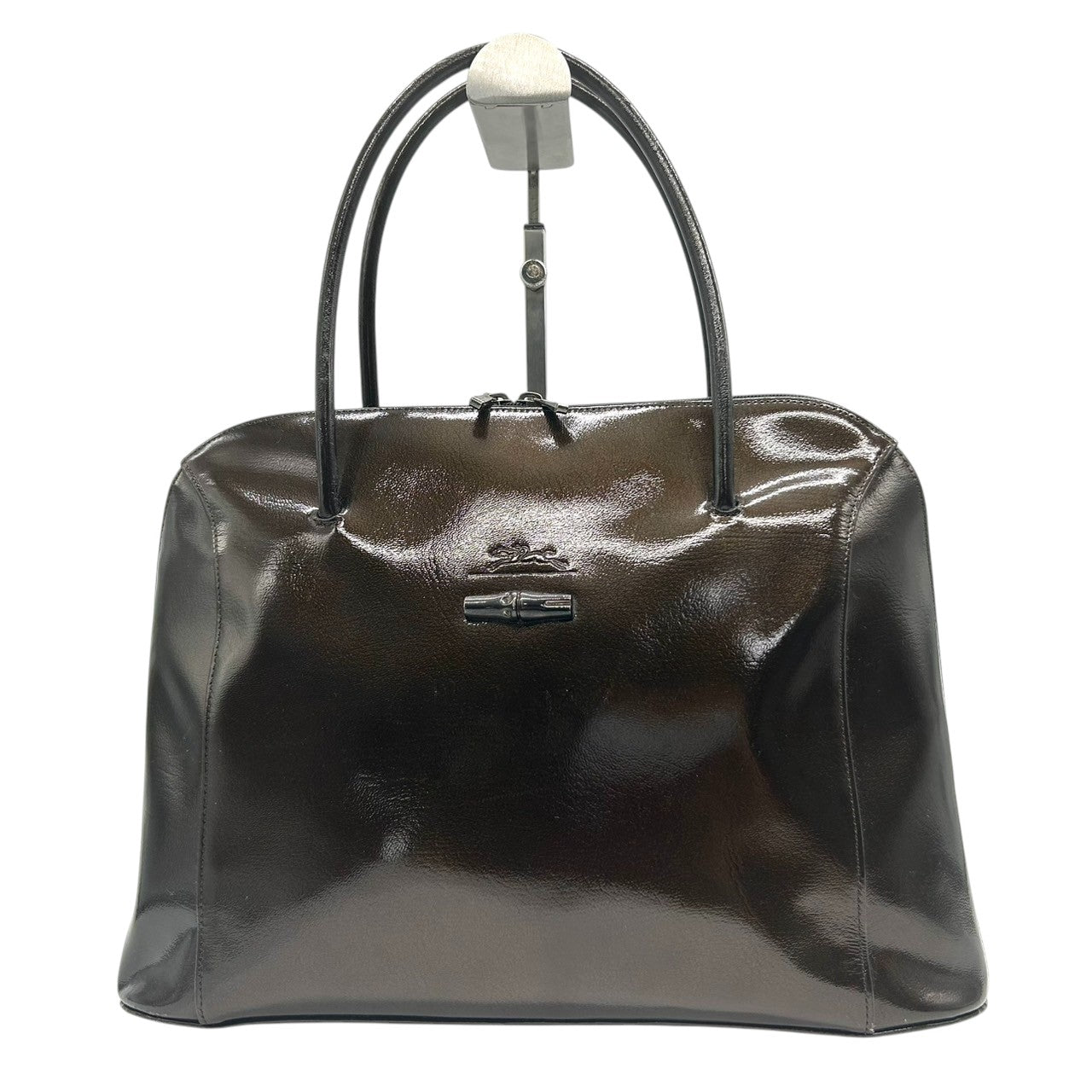 【美品】LONGCHAMP ロンシャン ロゾ ハンドバッグ トートバッグ 自立可 バンブー トグル パテントレザー エナメル ダークブラウン フランス製 レディース ビジネス 通勤 エレガント 人気モデル クリーニング済み E2