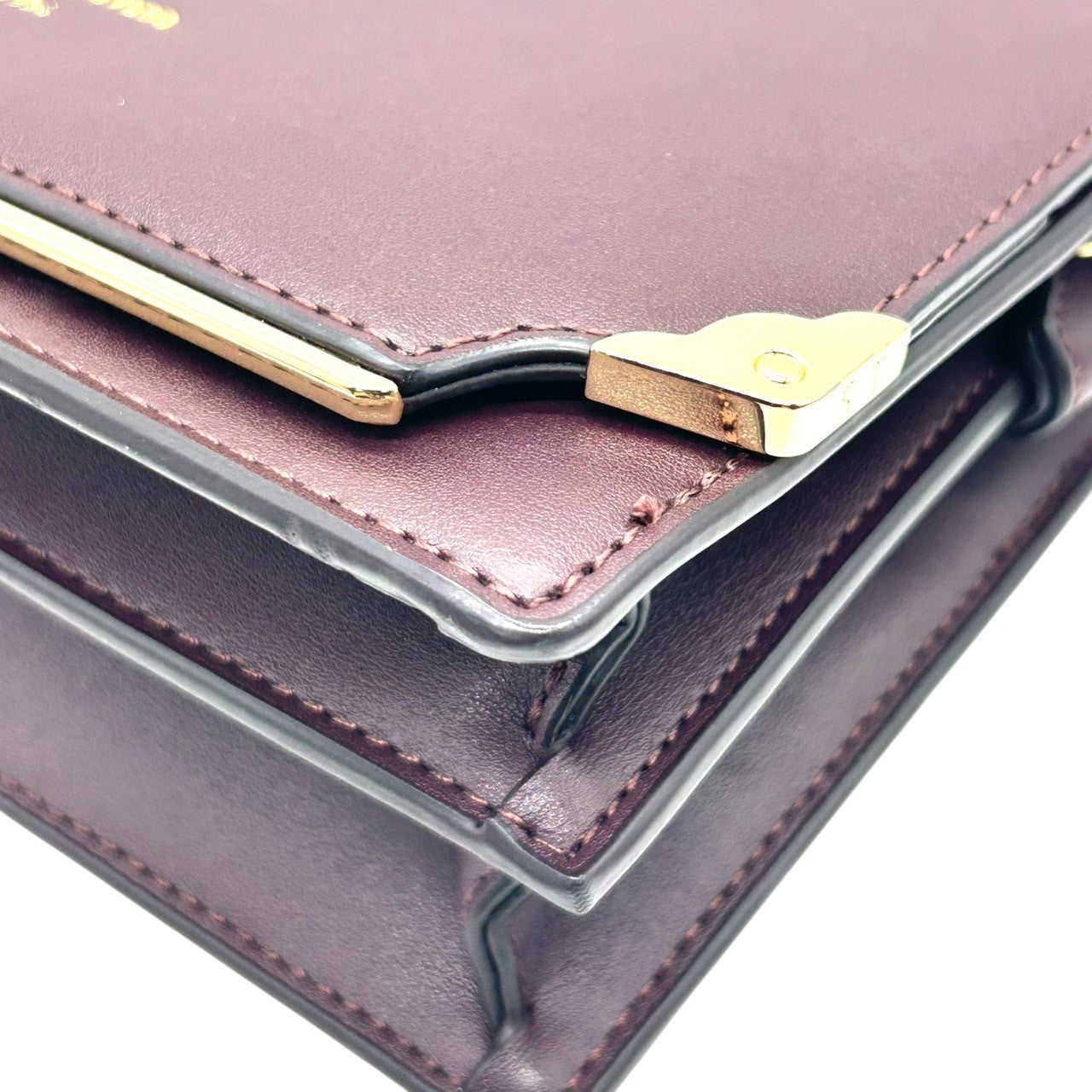 【未使用級/極美品】Samantha Thavasa サマンサタバサ 2WAY ハンドバッグ ショルダーバッグ 斜め掛け可 自立可 トップハンドル スクエア レザー ワインレッド ゴールド金具 フラップ レディース エレガント クリーニング済み s33