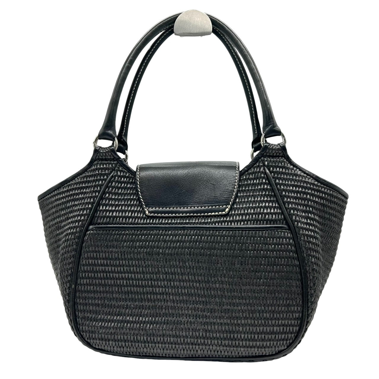 【美品】marie claire マリクレール ハンドバッグ ワンショルダー 自立可 編み込みデザイン レザー ブラック シルバー金具 クローバーチャーム付き レディース エレガント カジュアル フェミニン 人気モデル クリーニング済み s33