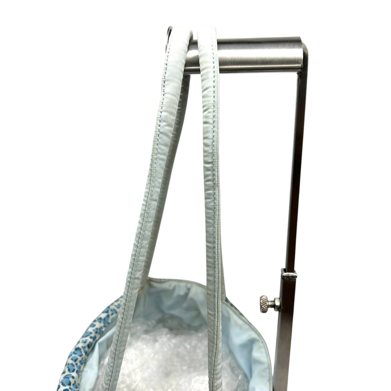 【BOTTEGA VENETA】ボッテガヴェネタ トートバッグ ワンショルダー ナイロン レオパード ヒョウ柄 アニマルプリント ブルー ホワイト系 軽量 イタリア製 レディース カジュアル 人気モデル クリーニング済み D3