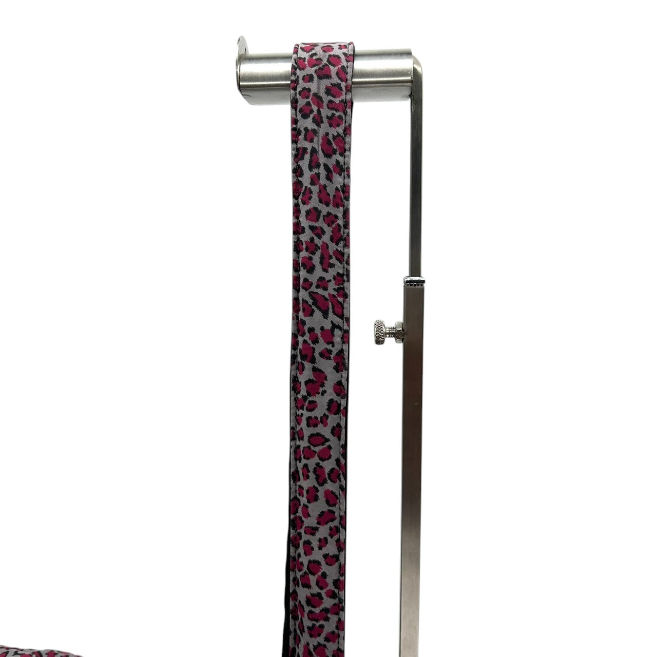 【BOTTEGA VENETA】ボッテガヴェネタ ショルダーバッグ ワンショルダー フラップ ナイロン レオパード ヒョウ柄 ピンク グレー 軽量 イタリア製 レディース カジュアル 個性的 デザイン クリーニング済み D3