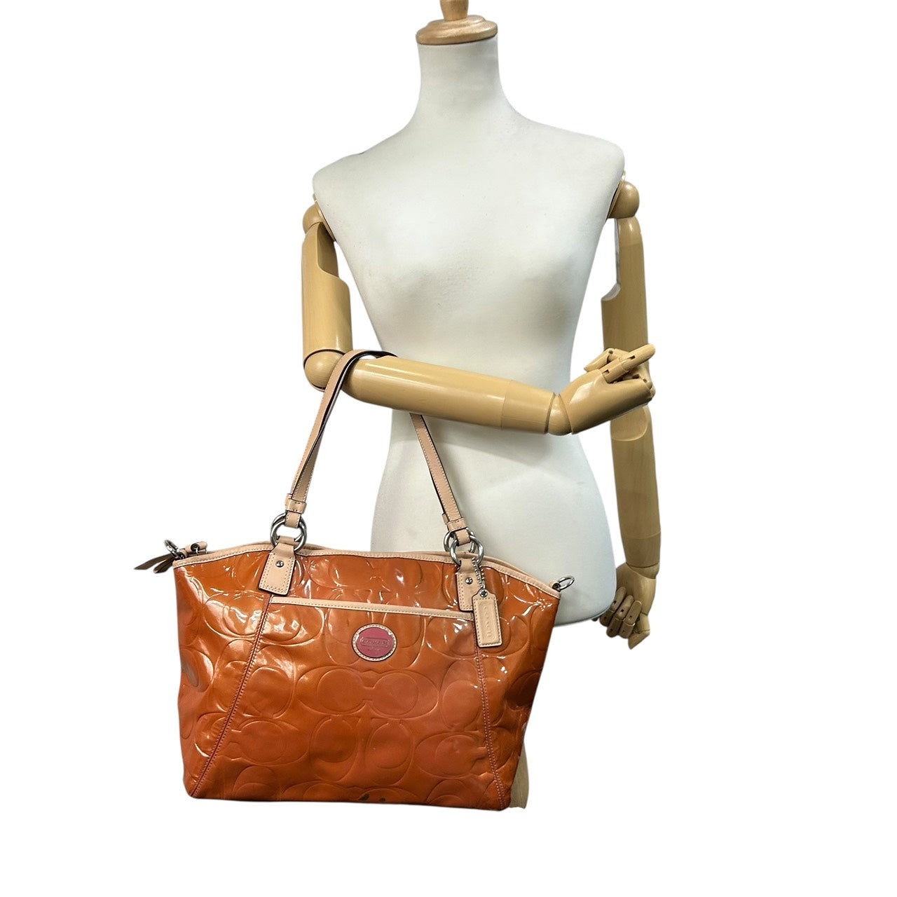 コーチ COACH シグネチャー パテントレザー トートバッグ ショルダーバッグ 2WAY エナメル ブラウン キャメル E9