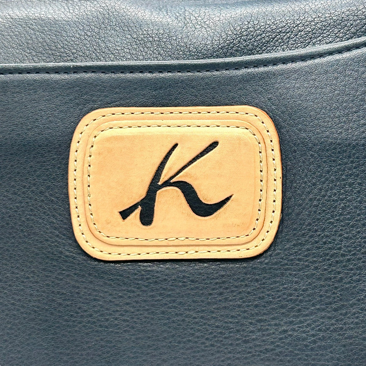 キタムラ Kitamura レザー ワンショルダーバッグ ネイビー 紺 タッセル付き ロゴプレート 本革 ハンドバッグ U9