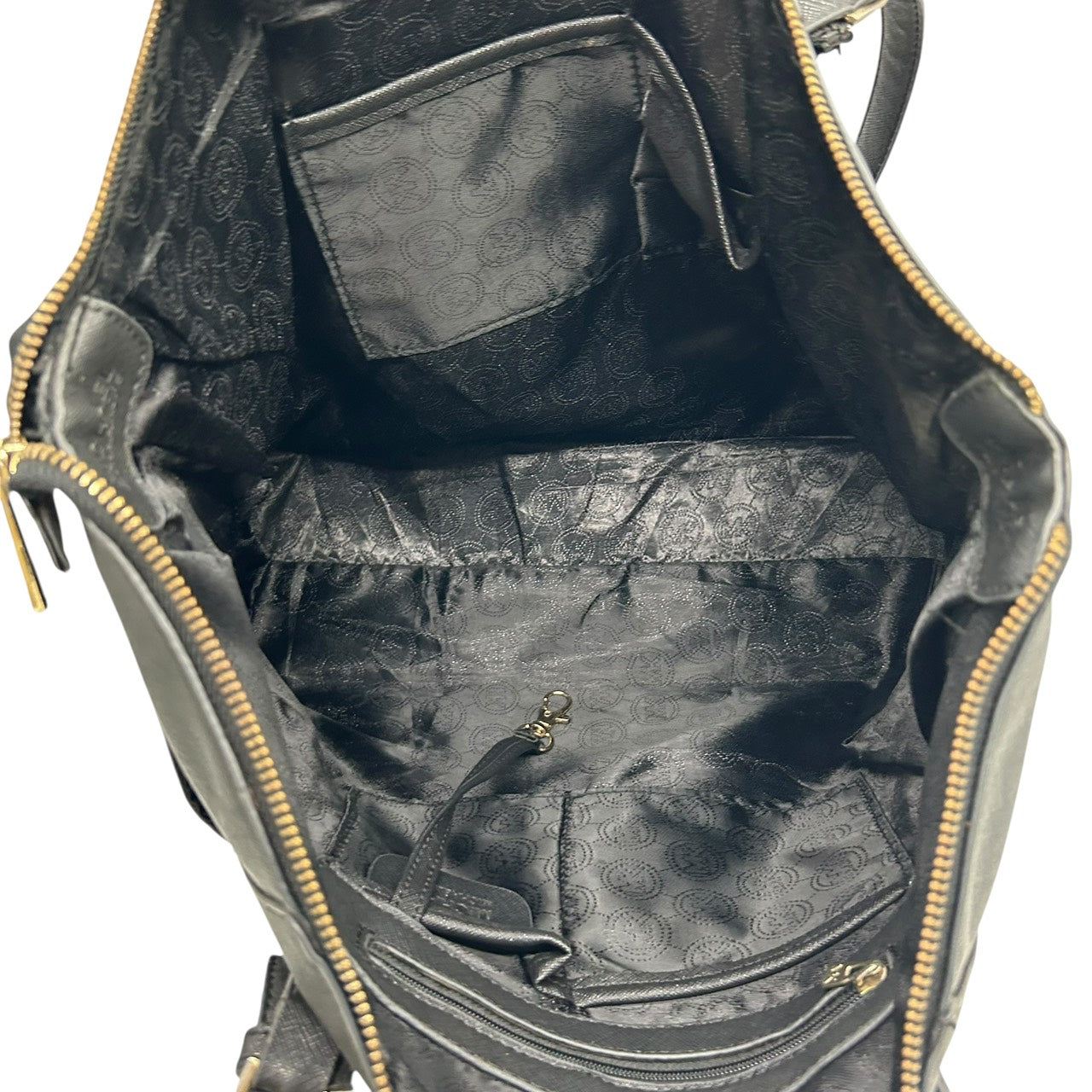 マイケルコース MICHAEL KORS サフィアーノレザー トートバッグ ショルダーバッグ 黒 ブラック ゴールド金具 MKロゴチャーム S65