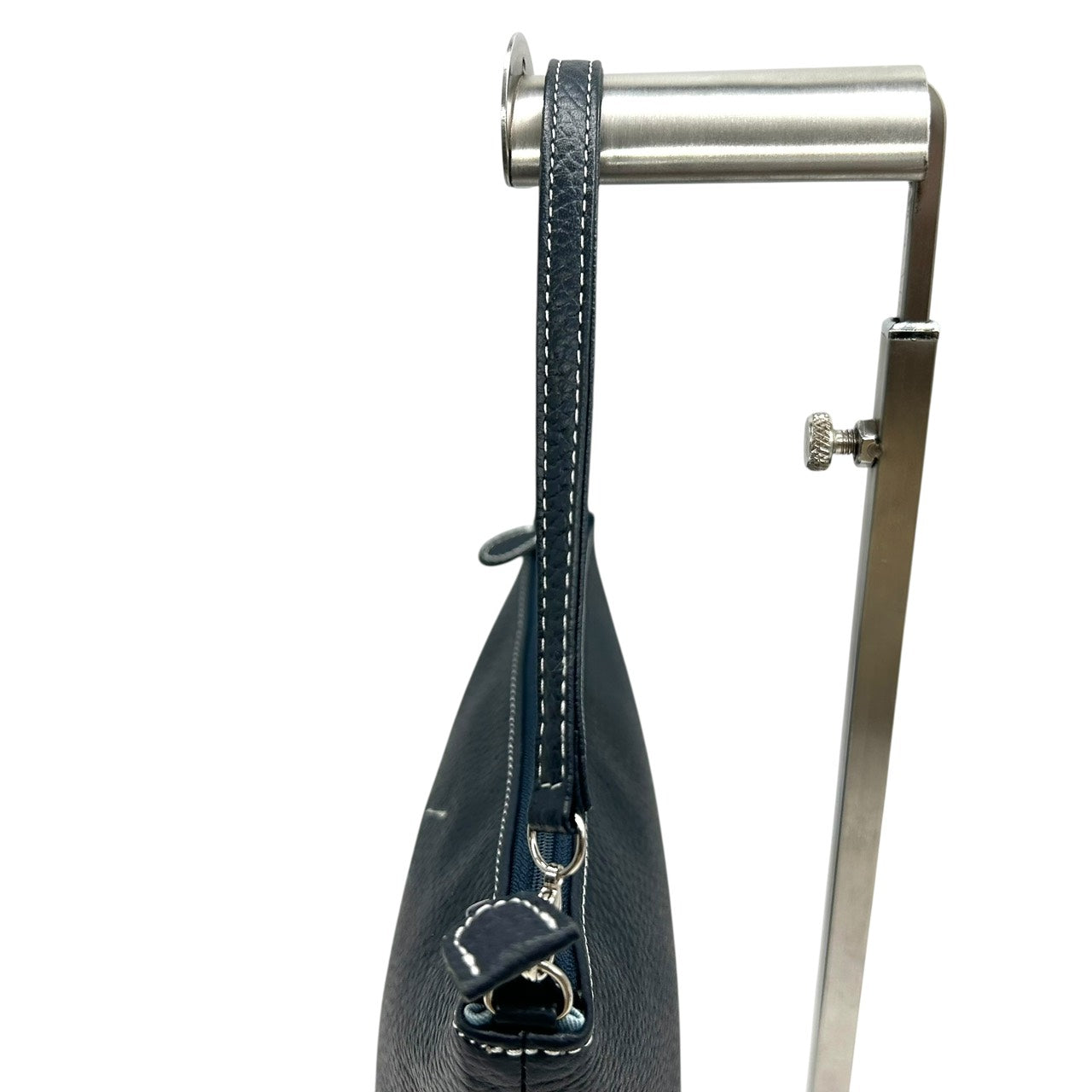 未使用級 キタムラ Kitamura レザー ショルダーバッグ ワンショルダー 黒 ブラック シルバー金具 Kロゴ S6