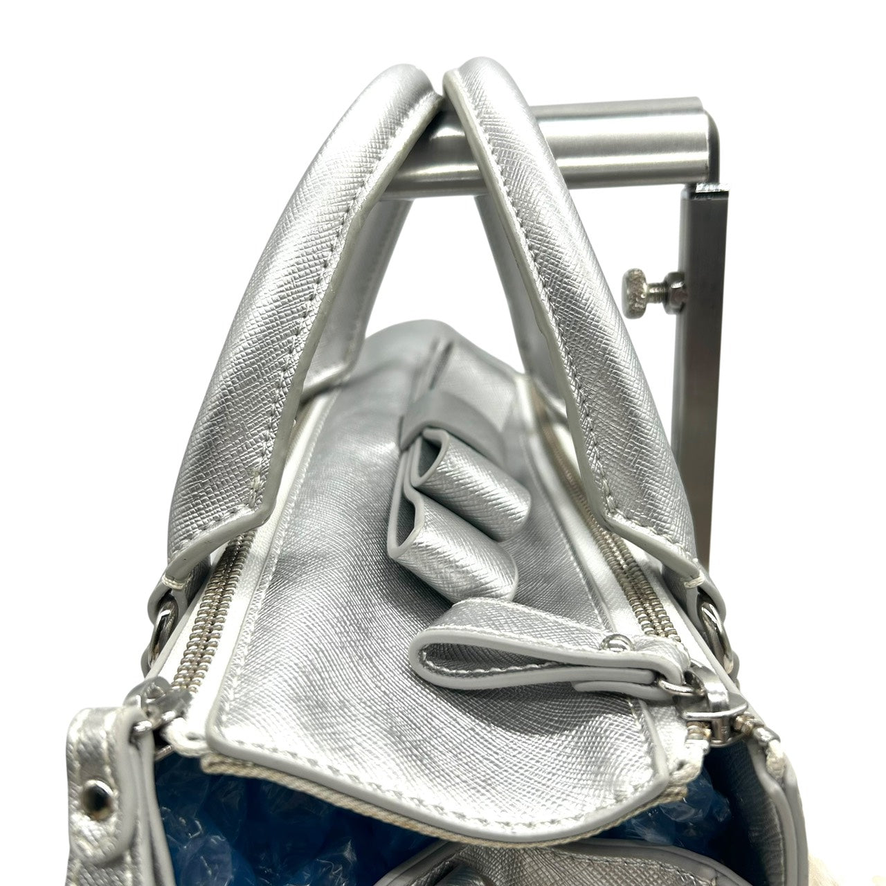 サマンサベガ Samantha Vega 2WAYバッグ ハンドバッグ ショルダーバッグ シルバー ファーチャーム付き 上品 E5