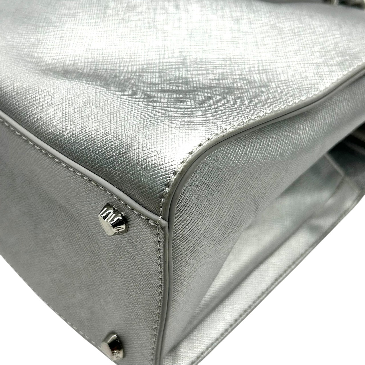 サマンサベガ Samantha Vega 2WAYバッグ ハンドバッグ ショルダーバッグ シルバー ファーチャーム付き 上品 E5