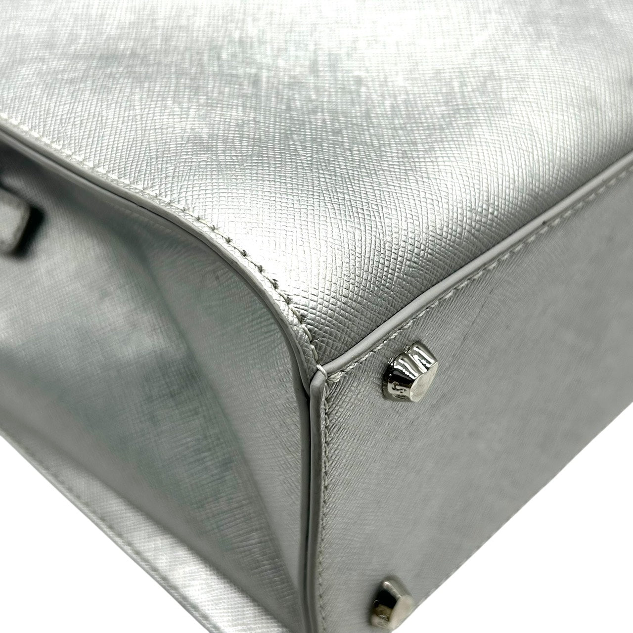 サマンサベガ Samantha Vega 2WAYバッグ ハンドバッグ ショルダーバッグ シルバー ファーチャーム付き 上品 E5