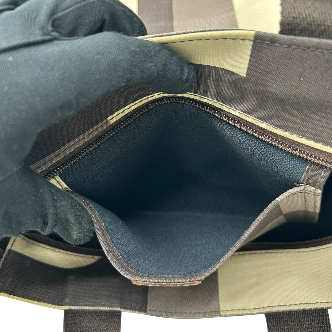 バリー BALLY トートバッグ ハンドバッグ キャンバス 幾何学柄 ベージュ 黒 ブラック 茶色 ブラウン シンプル 高級感 S71