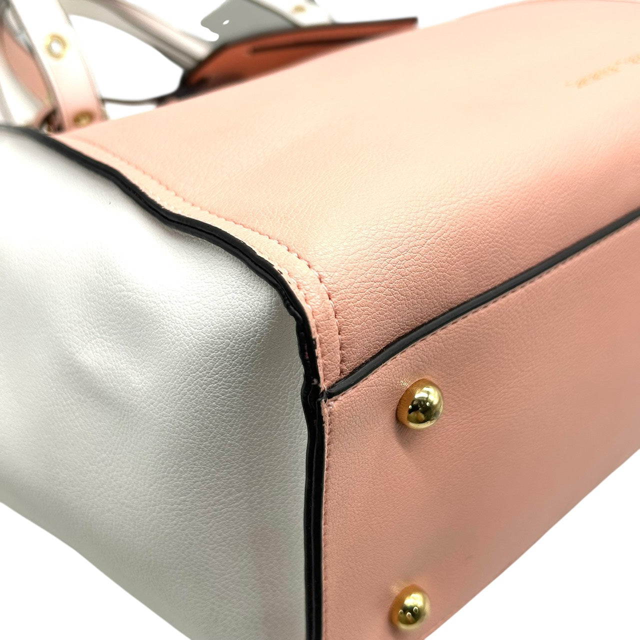 美品 サマンサタバサ Samantha Thavasa トートバッグ 2トーン ピンク×ホワイト 白 レザー ハート金具 リボンチャーム付き S66