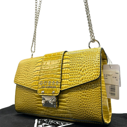 ゲス GUESS チェーンショルダーバッグ 型押し 黄色 イエローゴールド ロック金具 ロゴ 高級感 新品タグ付 R