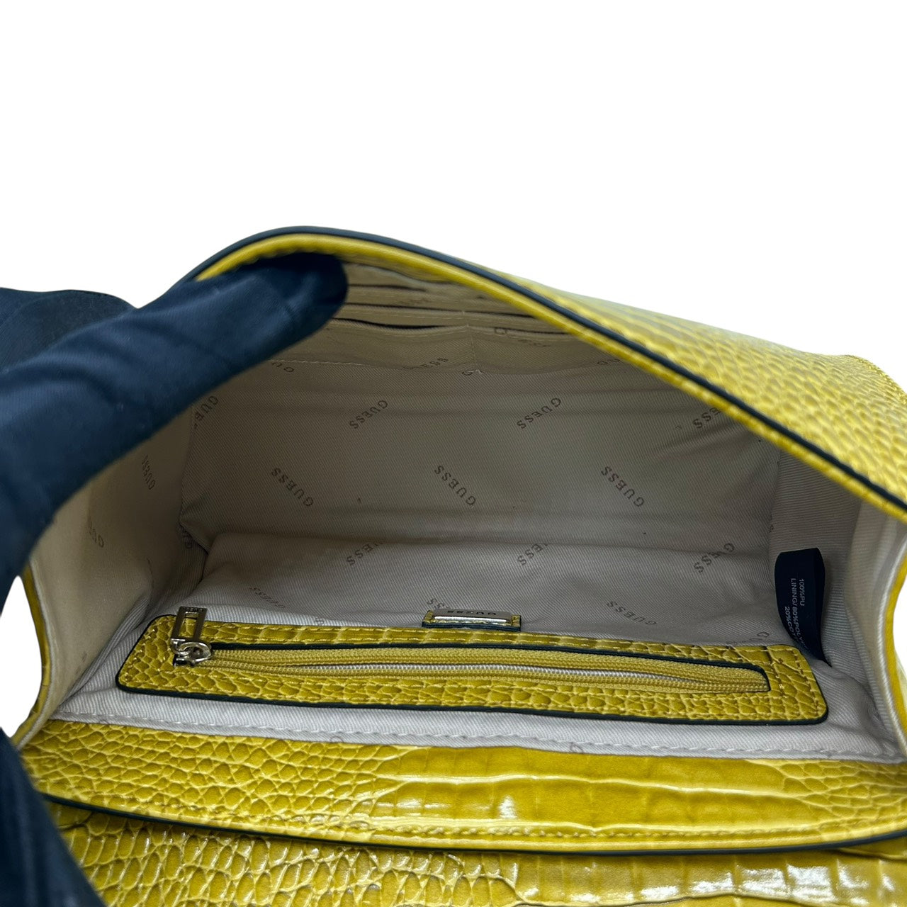 ゲス GUESS チェーンショルダーバッグ 型押し 黄色 イエローゴールド ロック金具 ロゴ 高級感 新品タグ付 R