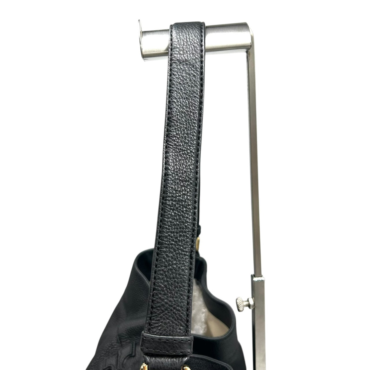 極美品 トリーバーチ TORY BURCH ホーボーバッグ ショルダーバッグ ワンショルダー 黒 ブラック レザー ロゴ型押し 高級 上品 S26