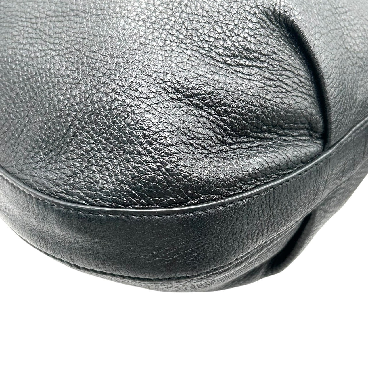 極美品 トリーバーチ TORY BURCH ホーボーバッグ ショルダーバッグ ワンショルダー 黒 ブラック レザー ロゴ型押し 高級 上品 S26