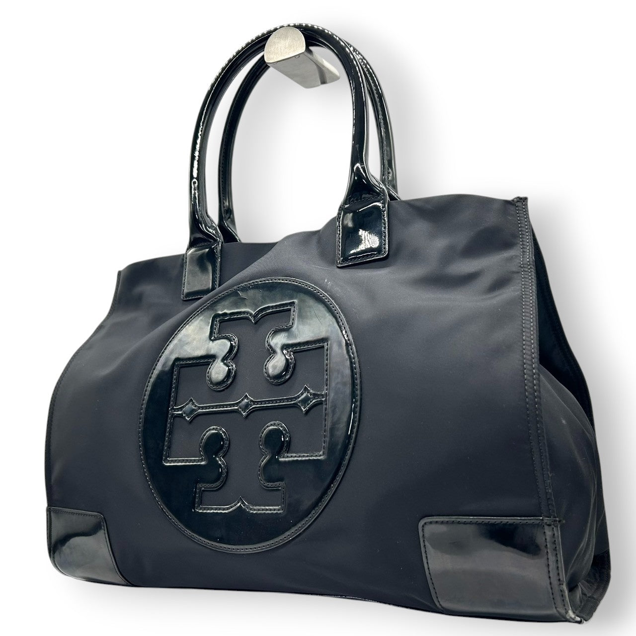 【Tory Burch】トリーバーチ エラトート トートバッグ ワンショルダー A4収納可 自立可 大容量 ナイロン パテントレザー ブラック 黒 デカロゴ ビッグロゴ レディース 通勤通学 ビジネス 軽量 人気モデル クリーニング済み s46