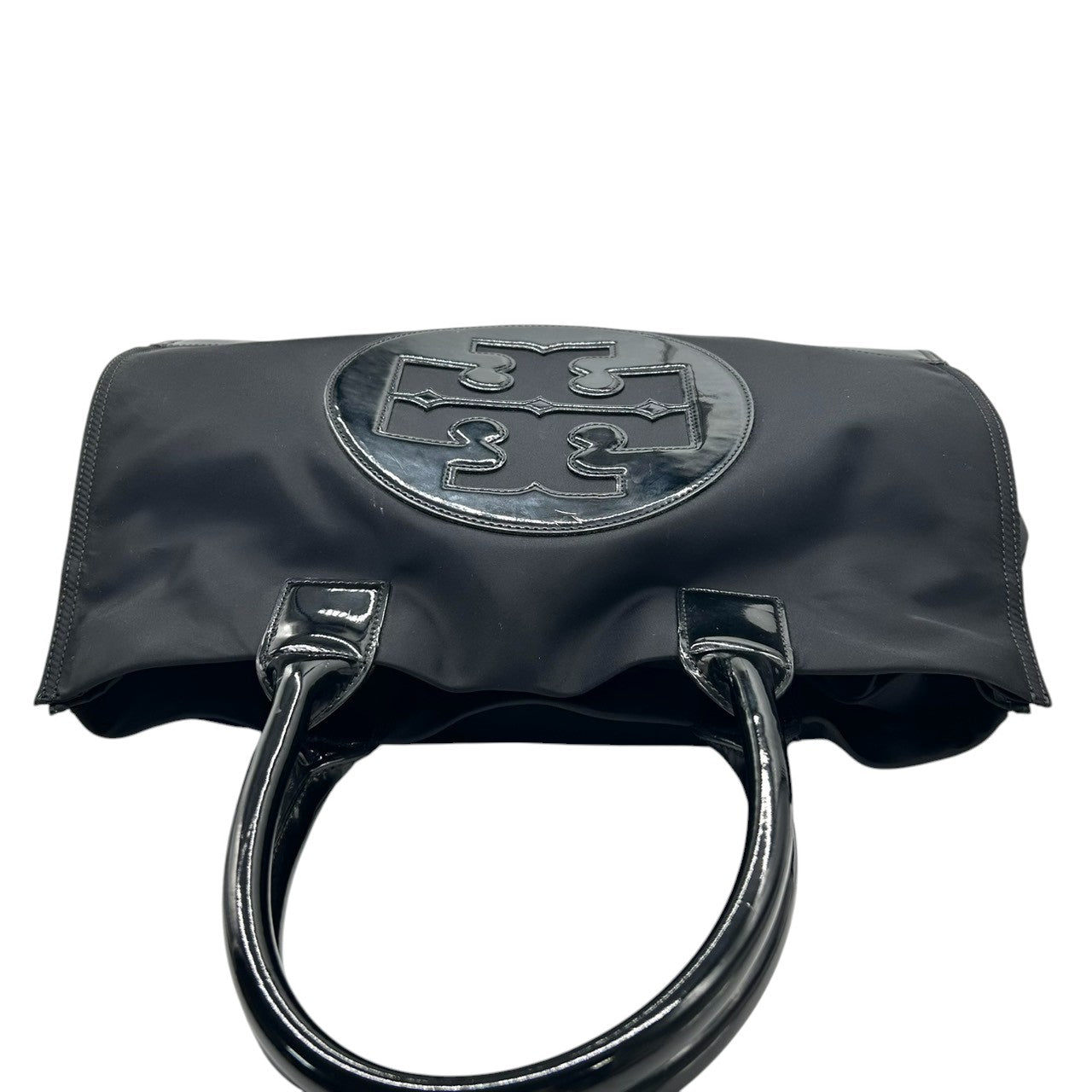 【Tory Burch】トリーバーチ エラトート トートバッグ ワンショルダー A4収納可 自立可 大容量 ナイロン パテントレザー ブラック 黒 デカロゴ ビッグロゴ レディース 通勤通学 ビジネス 軽量 人気モデル クリーニング済み s46