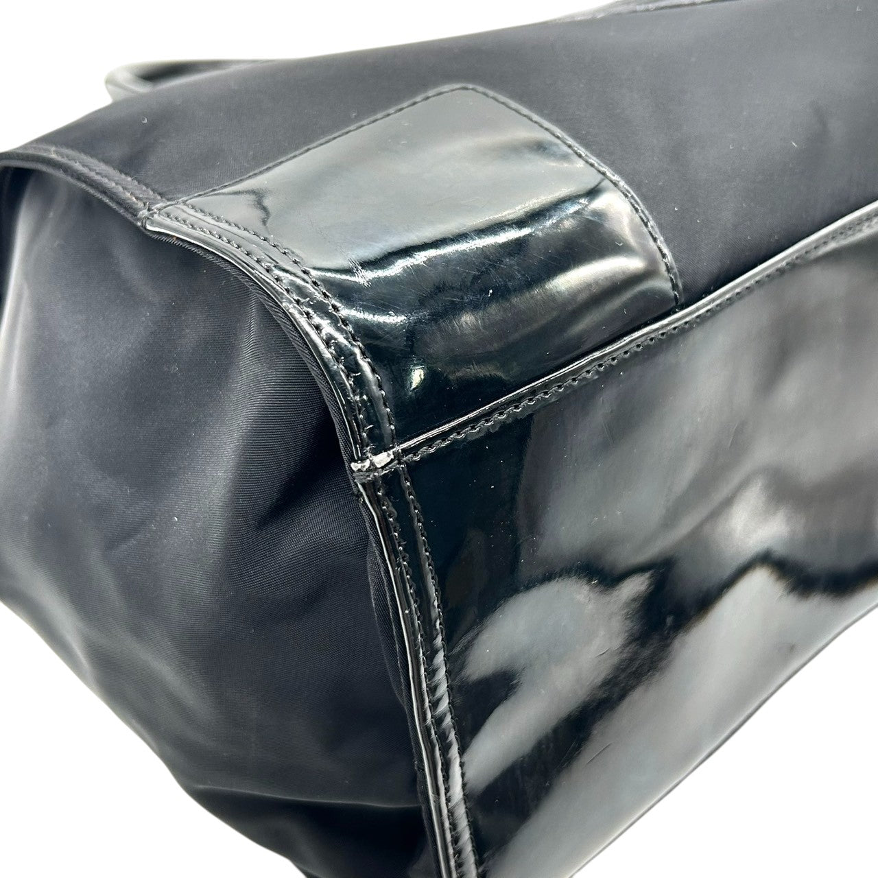 【Tory Burch】トリーバーチ エラトート トートバッグ ワンショルダー A4収納可 自立可 大容量 ナイロン パテントレザー ブラック 黒 デカロゴ ビッグロゴ レディース 通勤通学 ビジネス 軽量 人気モデル クリーニング済み s46