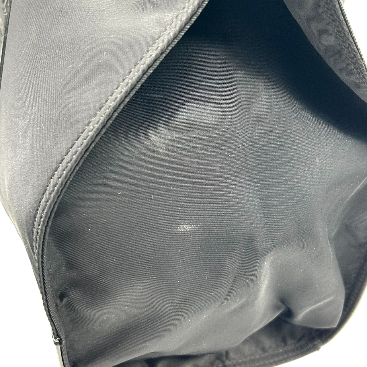 【Tory Burch】トリーバーチ エラトート トートバッグ ワンショルダー A4収納可 自立可 大容量 ナイロン パテントレザー ブラック 黒 デカロゴ ビッグロゴ レディース 通勤通学 ビジネス 軽量 人気モデル クリーニング済み s46