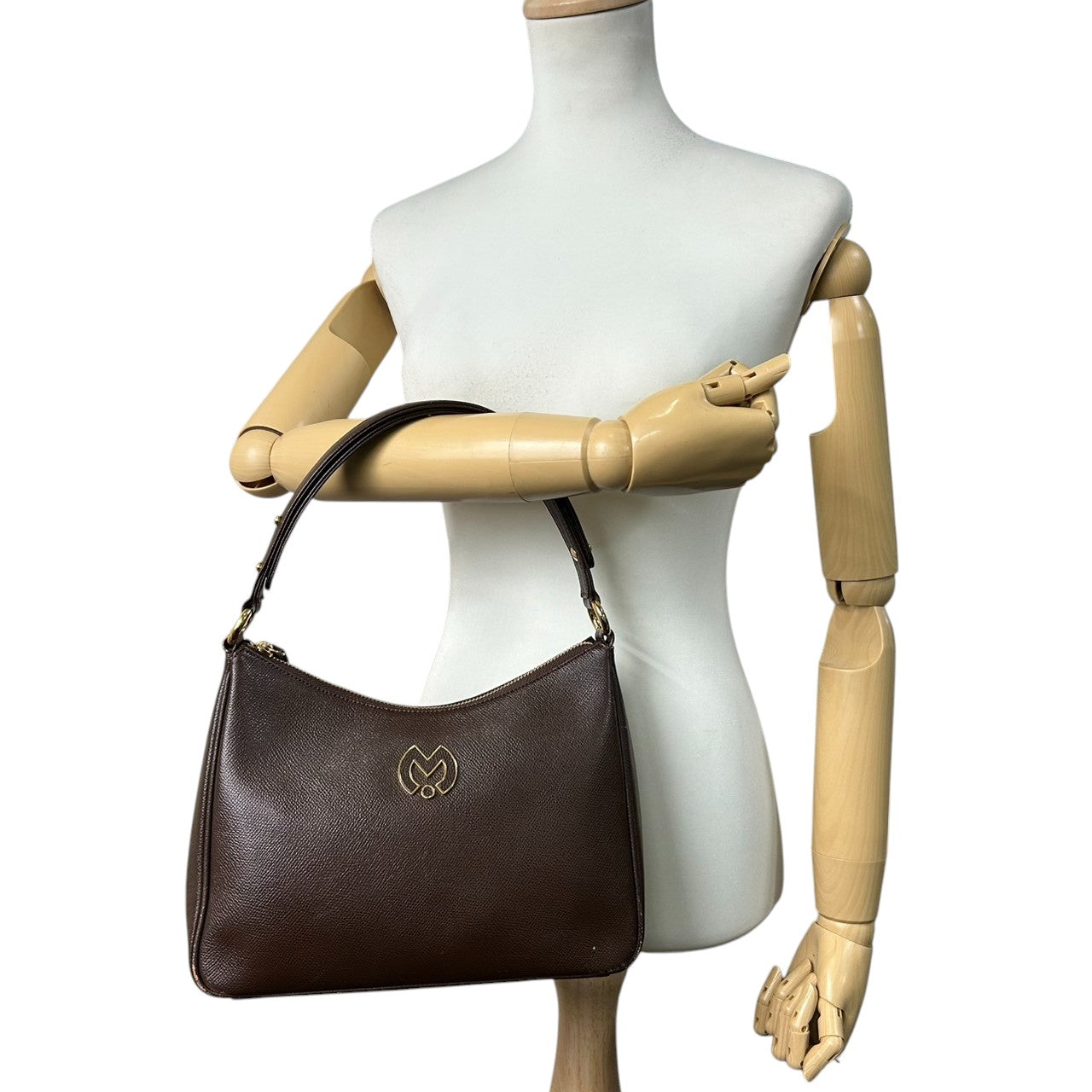 【mila Schn】ミラショーン ハンドバッグ ワンショルダー 自立可 Mロゴ 本革 レザー ダークブラウン ゴールド金具 レディース ヴィンテージ クラシック エレガント フォーマル パーティー 人気モデル クリーニング済み s99