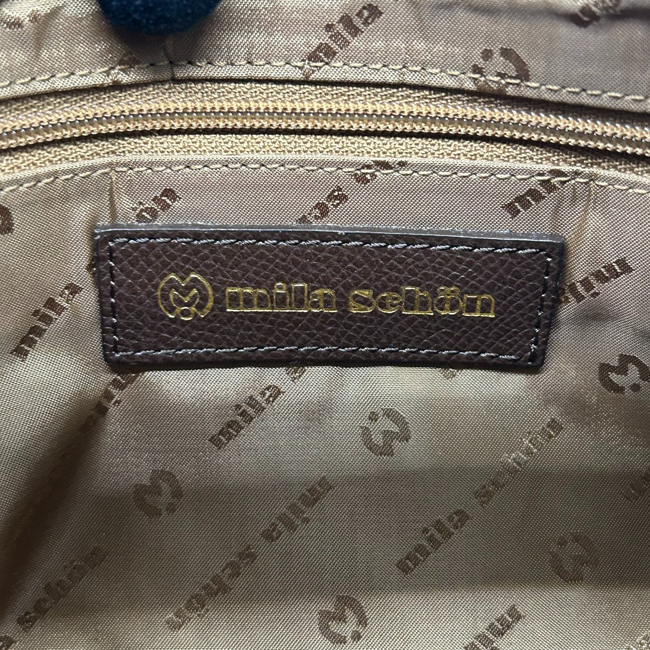 【mila Schn】ミラショーン ハンドバッグ ワンショルダー 自立可 Mロゴ 本革 レザー ダークブラウン ゴールド金具 レディース ヴィンテージ クラシック エレガント フォーマル パーティー 人気モデル クリーニング済み s99