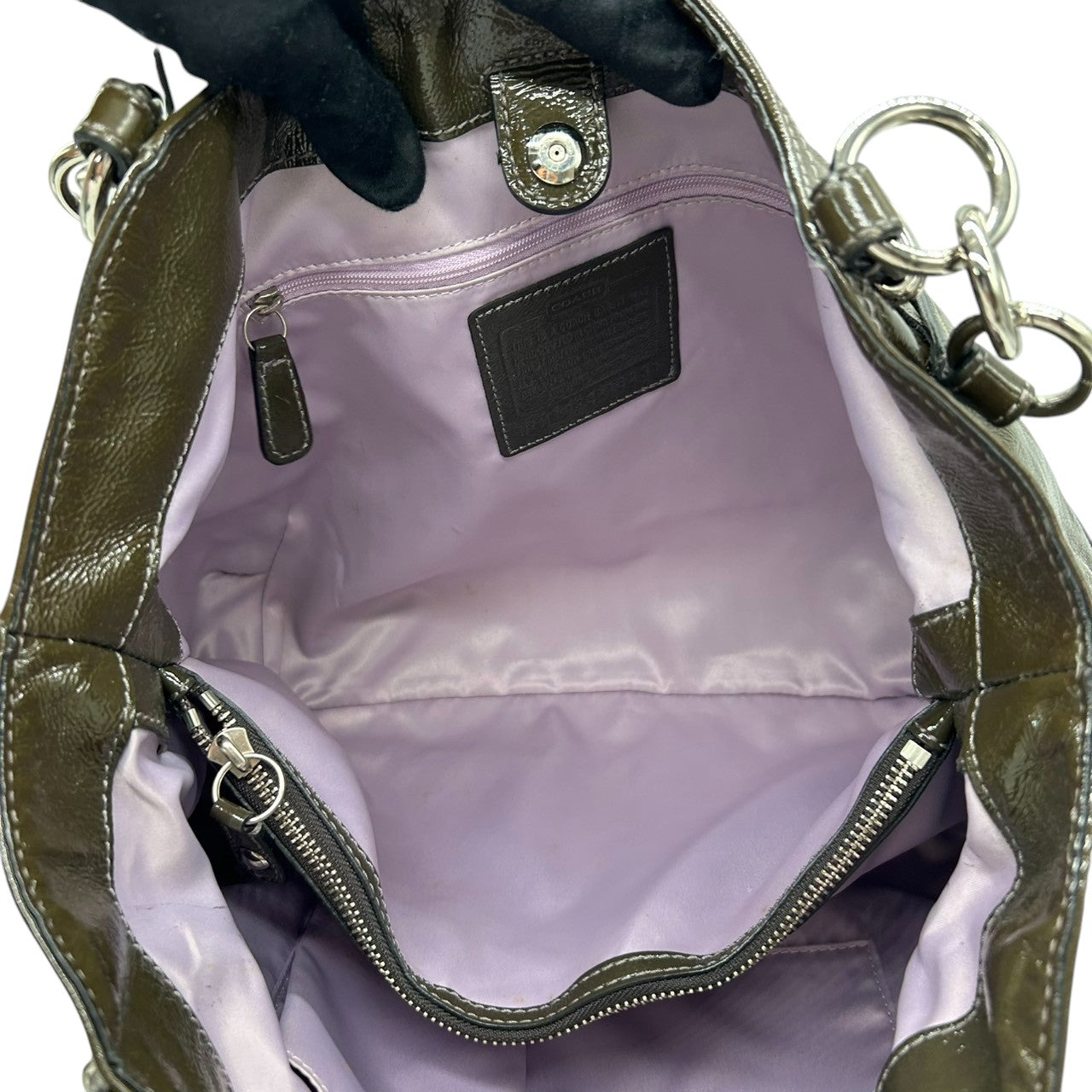 【COACH】コーチ ギャザー トートバッグ ワンショルダー F18231 大容量 A4収納可 パテントレザー エナメル グリーン カーキ系 チェーンハンドル レディース エレガント ビジネス 通勤通学 人気モデル クリーニング済み s86