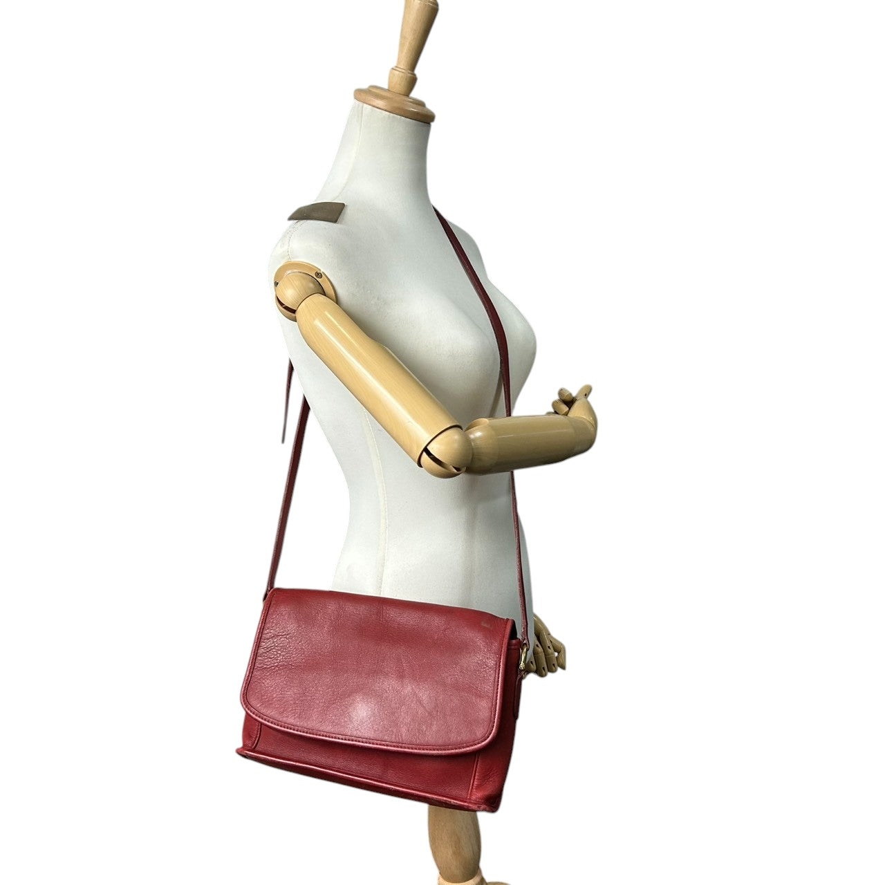 【希少/USA製】オールドコーチ COACH ショルダーバッグ クロスボディ 斜め掛け可 フラップ グラブタンレザー 本革 レッド 赤 レディース ヴィンテージ クラシックデザイン 人気モデル クリーニング済み s51