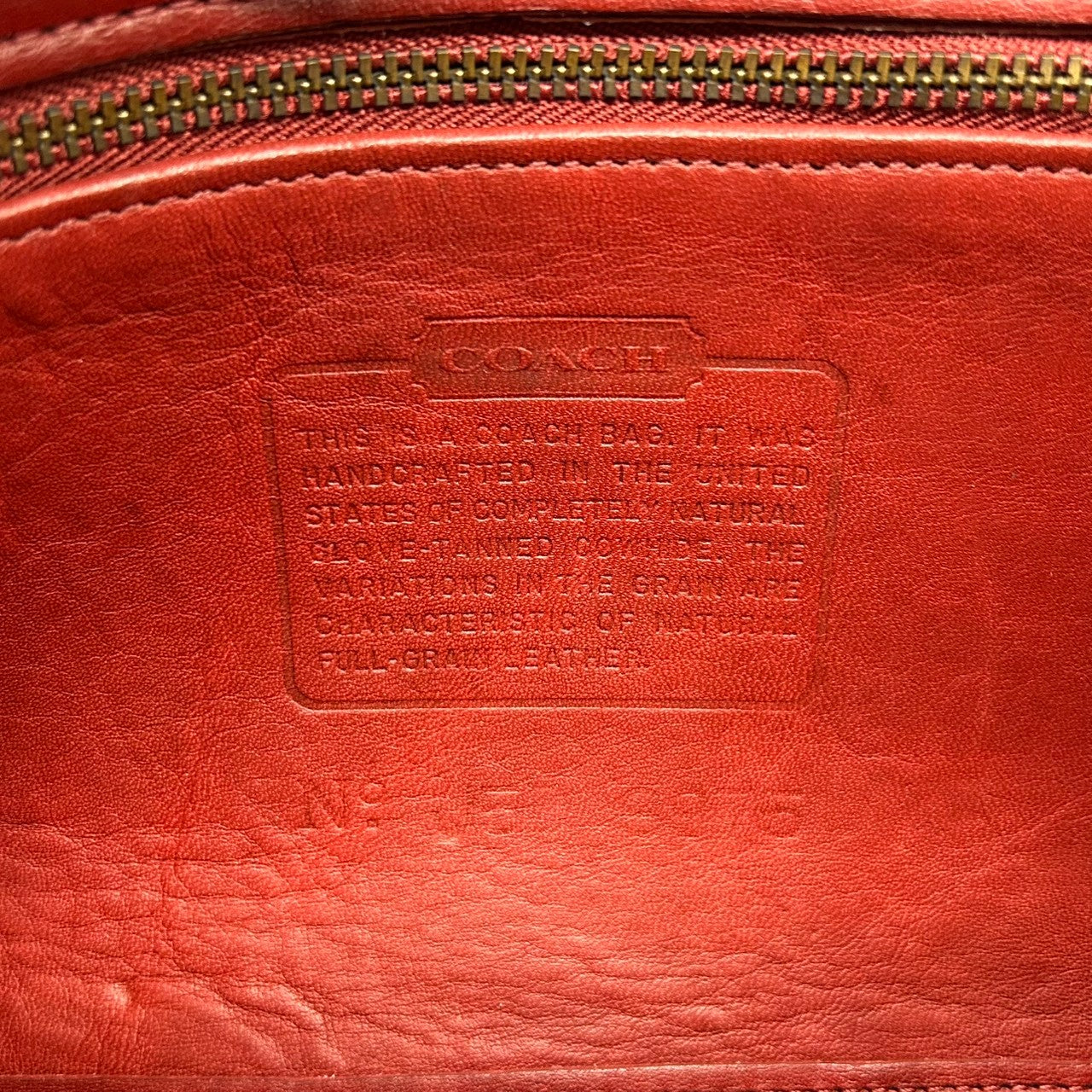 【希少/USA製】オールドコーチ COACH ショルダーバッグ クロスボディ 斜め掛け可 フラップ グラブタンレザー 本革 レッド 赤 レディース ヴィンテージ クラシックデザイン 人気モデル クリーニング済み s51