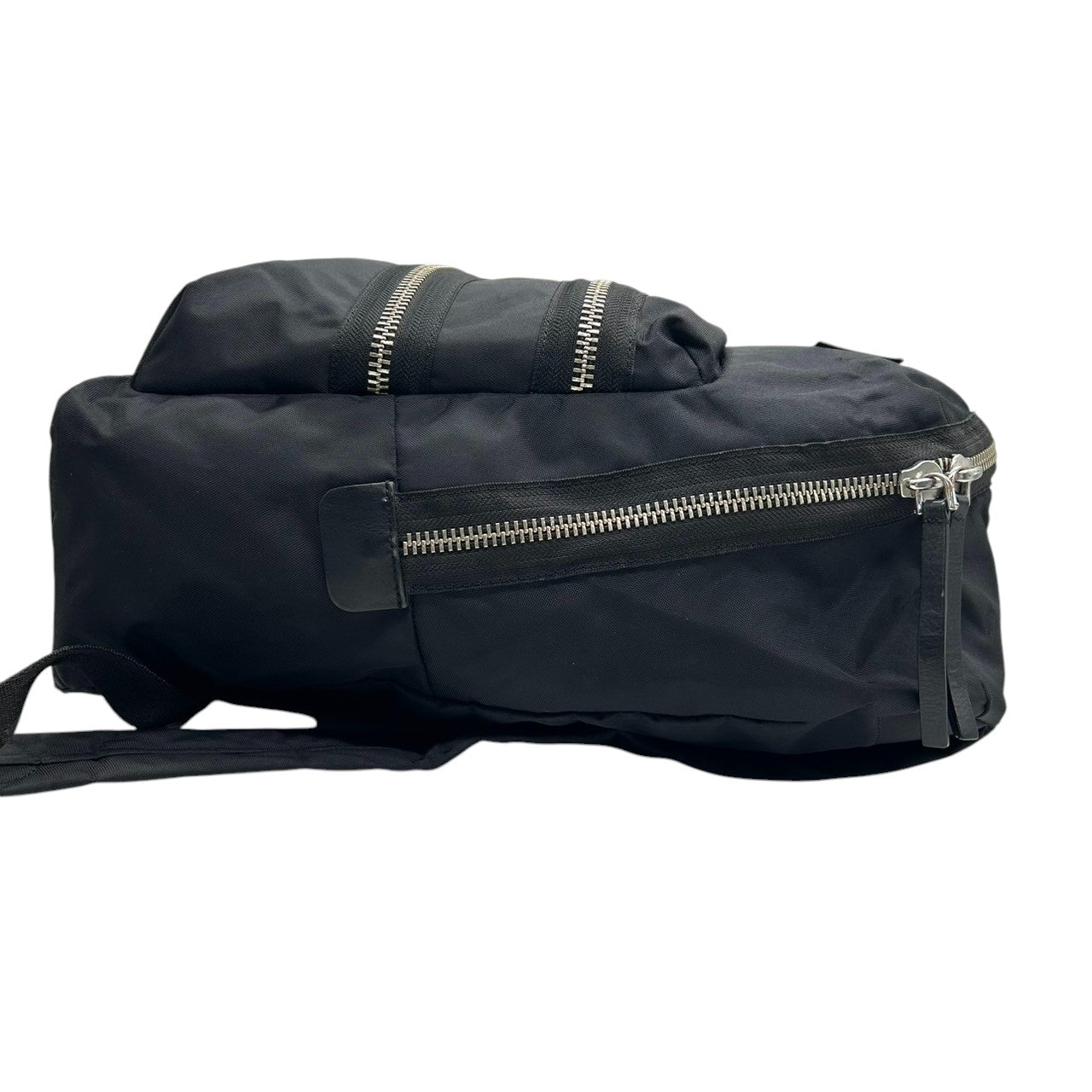 【美品】MARC JACOBS マークジェイコブス ナイロンバイカー バックパック M0008296 リュックサック A4収納可 ブラック 黒 多機能 軽量 メンズ レディース ユニセックス 通勤通学 人気モデル クリーニング済み s51