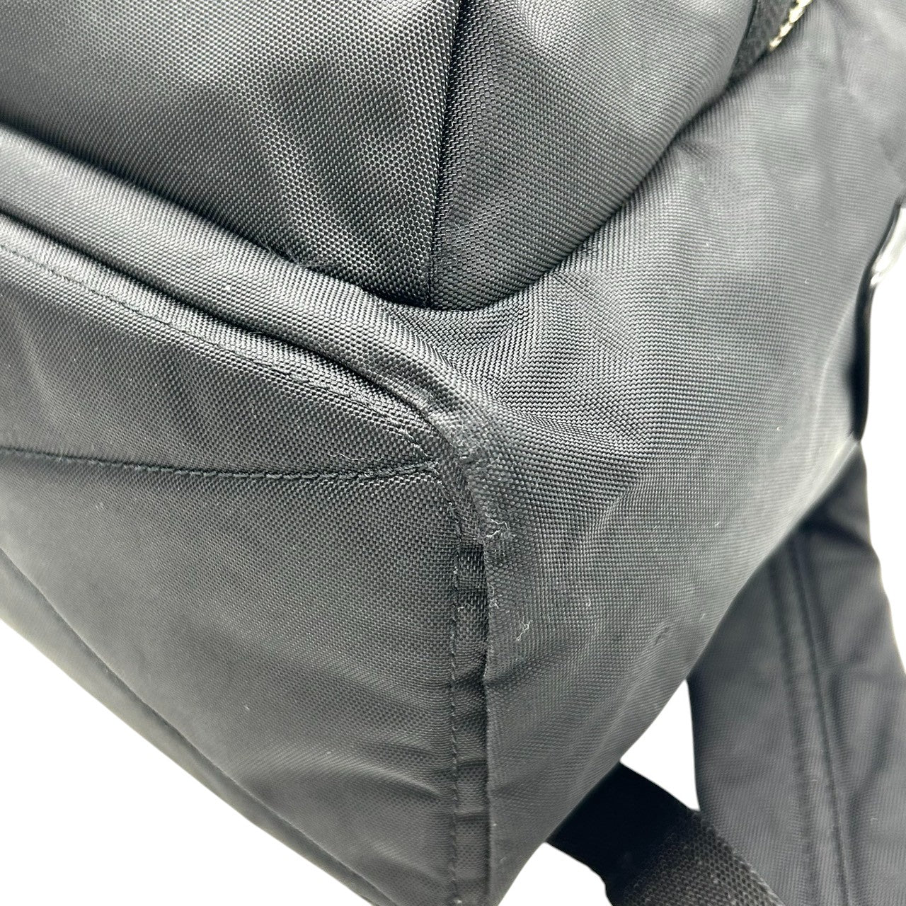 【美品】MARC JACOBS マークジェイコブス ナイロンバイカー バックパック M0008296 リュックサック A4収納可 ブラック 黒 多機能 軽量 メンズ レディース ユニセックス 通勤通学 人気モデル クリーニング済み s51