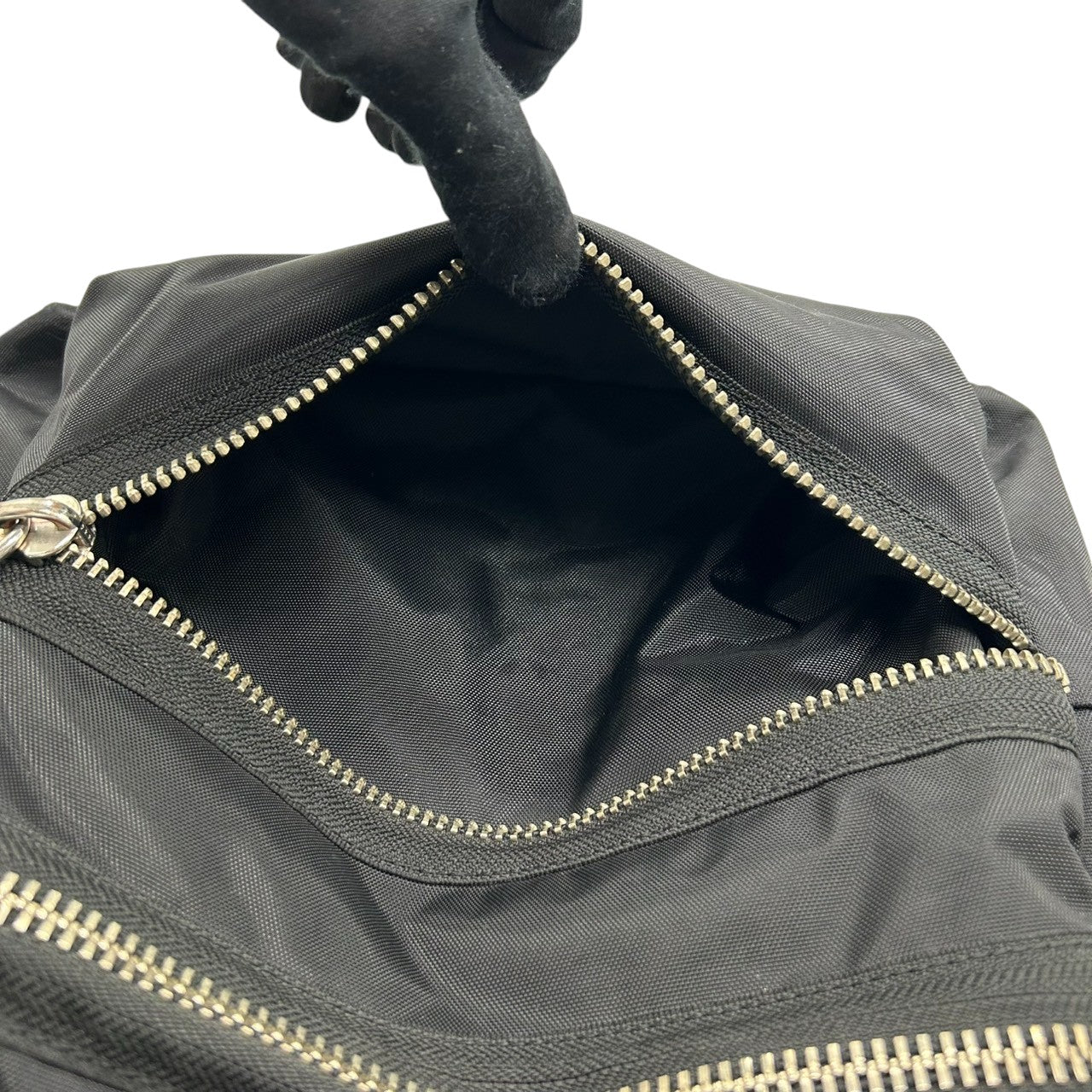 【美品】MARC JACOBS マークジェイコブス ナイロンバイカー バックパック M0008296 リュックサック A4収納可 ブラック 黒 多機能 軽量 メンズ レディース ユニセックス 通勤通学 人気モデル クリーニング済み s51