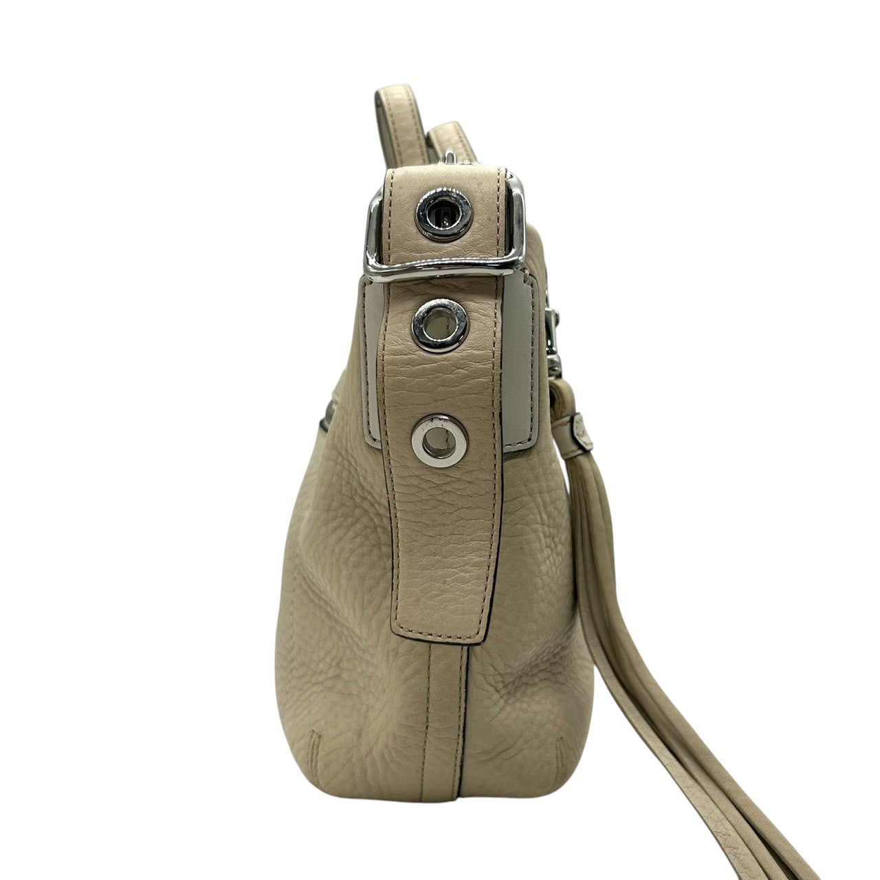 COACH コーチ ショルダーバッグ ワンショルダー ホーボーバッグ 1429 本革 ペブルドレザー アイボリー オフホワイト系 シルバー金具 タッセルチャーム付き レディース エレガント カジュアル 人気モデル クリーニング済み s45