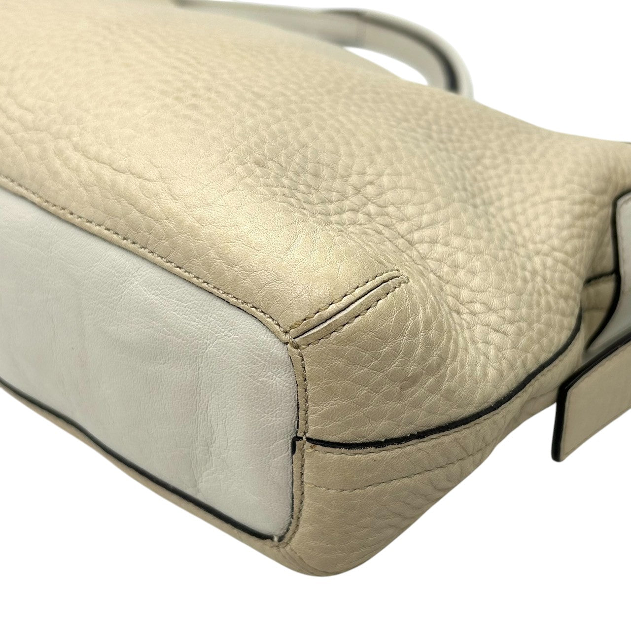 COACH コーチ ショルダーバッグ ワンショルダー ホーボーバッグ 1429 本革 ペブルドレザー アイボリー オフホワイト系 シルバー金具 タッセルチャーム付き レディース エレガント カジュアル 人気モデル クリーニング済み s45