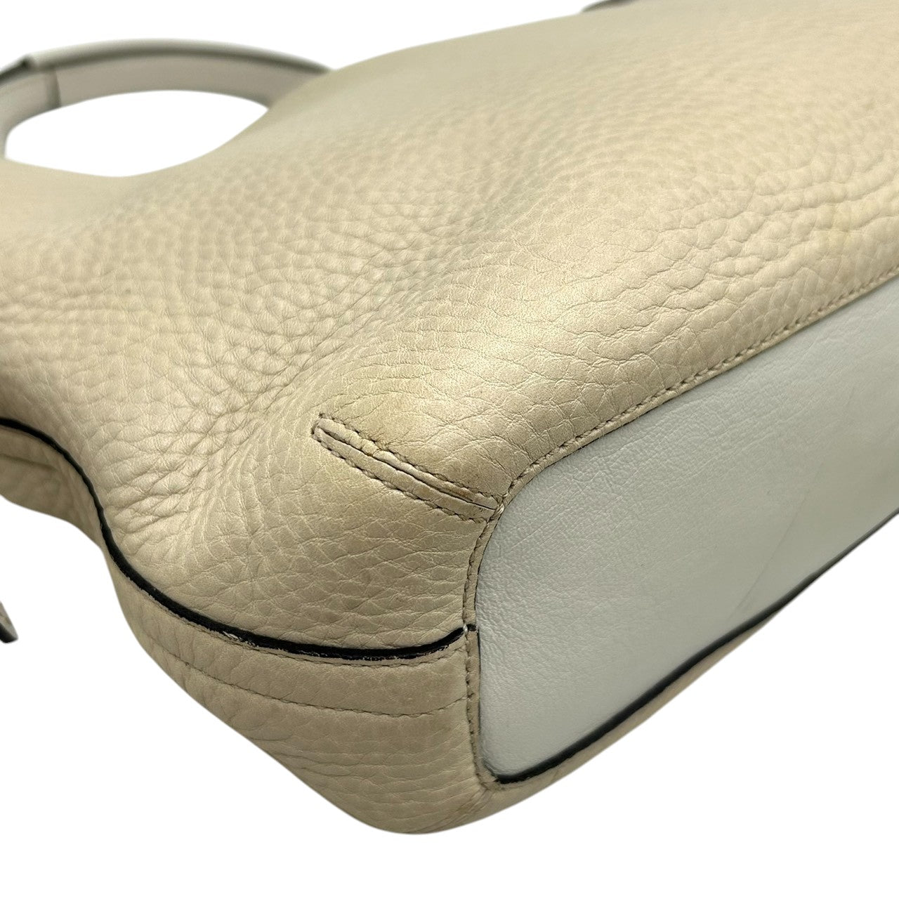 COACH コーチ ショルダーバッグ ワンショルダー ホーボーバッグ 1429 本革 ペブルドレザー アイボリー オフホワイト系 シルバー金具 タッセルチャーム付き レディース エレガント カジュアル 人気モデル クリーニング済み s45