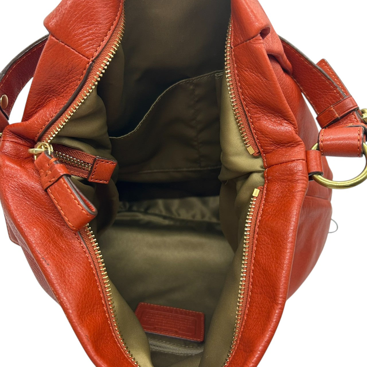 【美品】COACH コーチ 2WAY ショルダーバッグ ハンドバッグ F21762 ワンショルダー 斜め掛け可 A4収納可 大容量 本革 ペブルドレザー オレンジ レッド系 レディース エレガント カジュアル 通勤通学 人気モデル クリーニング済み s52