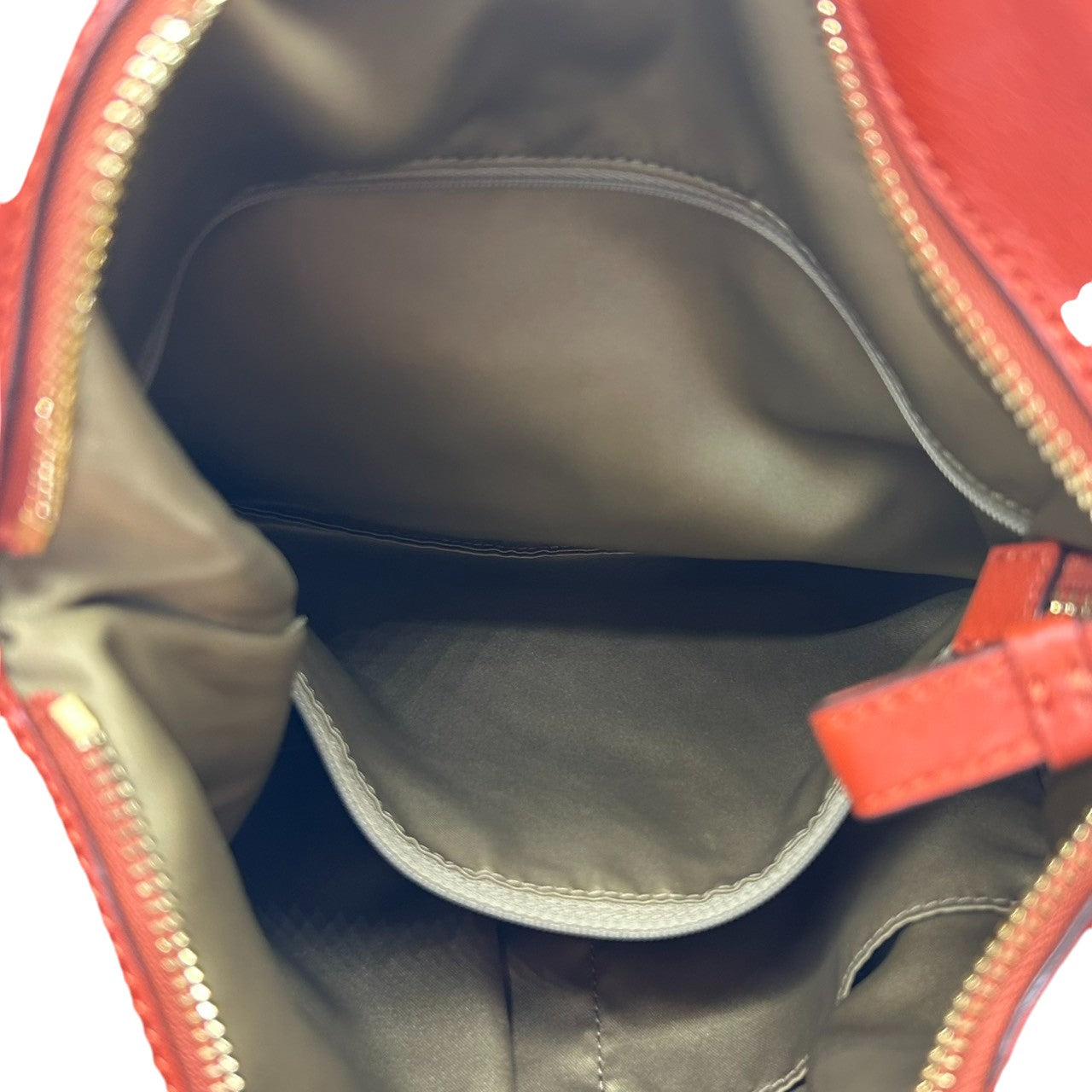 【美品】COACH コーチ 2WAY ショルダーバッグ ハンドバッグ F21762 ワンショルダー 斜め掛け可 A4収納可 大容量 本革 ペブルドレザー オレンジ レッド系 レディース エレガント カジュアル 通勤通学 人気モデル クリーニング済み s52