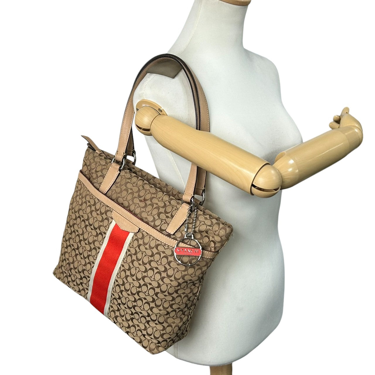 【COACH】コーチ トートバッグ ワンショルダー F27008 ミニシグネチャー キャンバス レザー ブラウン オレンジストライプ A4収納可 レディース 通勤通学 カジュアル チャーム付き 定番人気モデル クリーニング済み s35