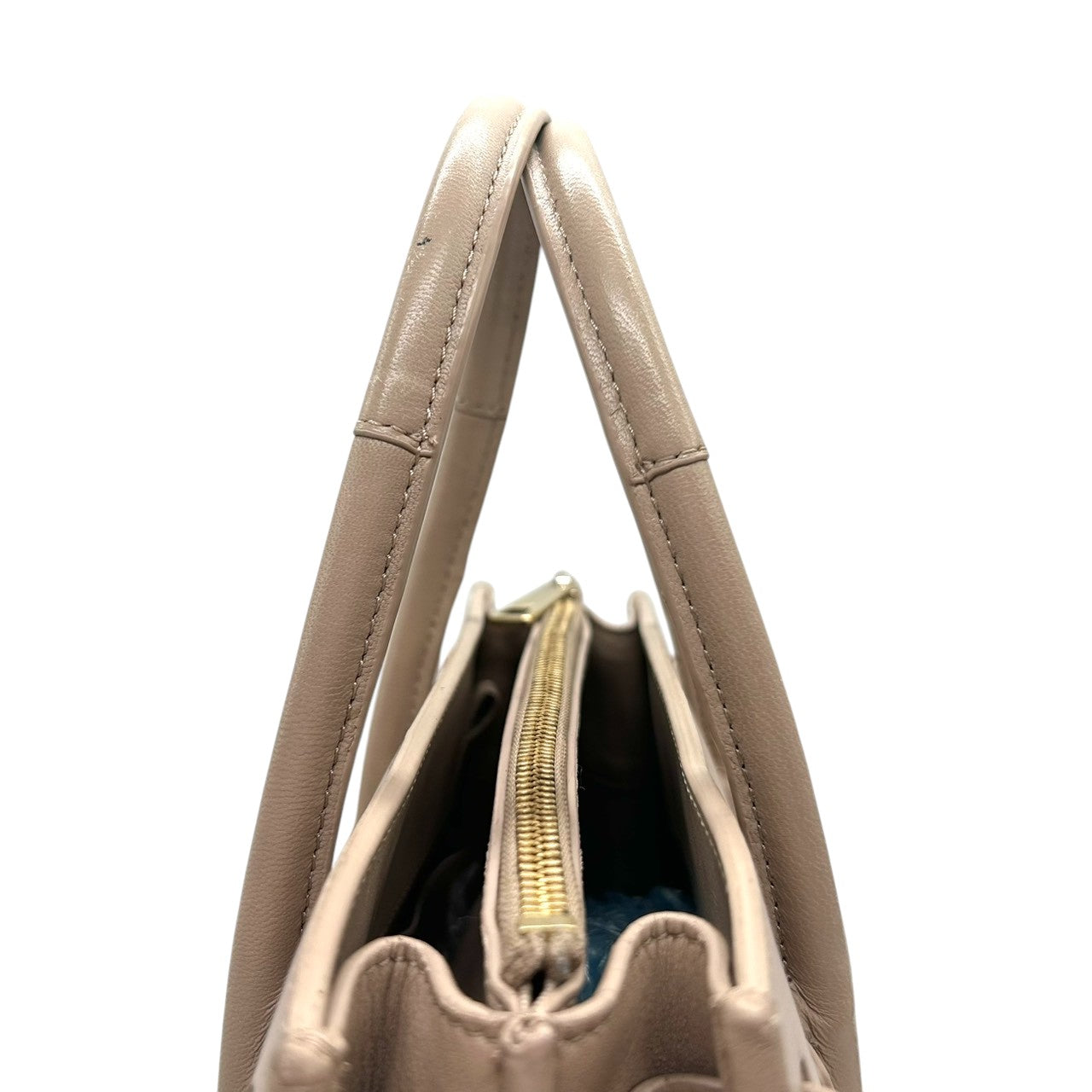 【FURLA】フルラ ハンドバッグ トートバッグ 自立可 キルティング 本革 レザー ピンクベージュ ダスティピンク系 ゴールド金具 レディース エレガント フェミニン 上品 大人可愛い ビジネス 通勤通学 パーティー お出かけ クリーニング済み H